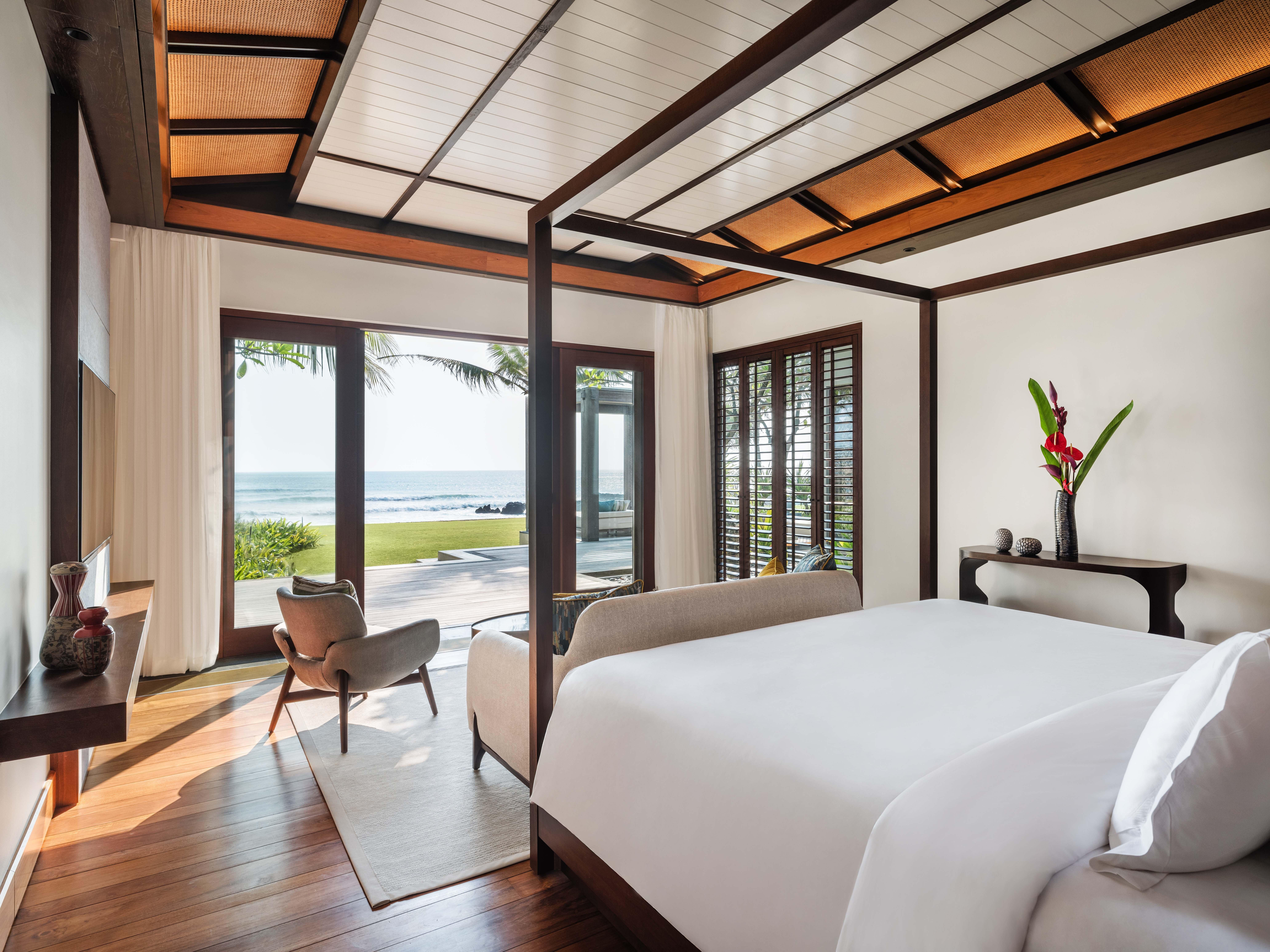 Villa Beach Front with Private Pool