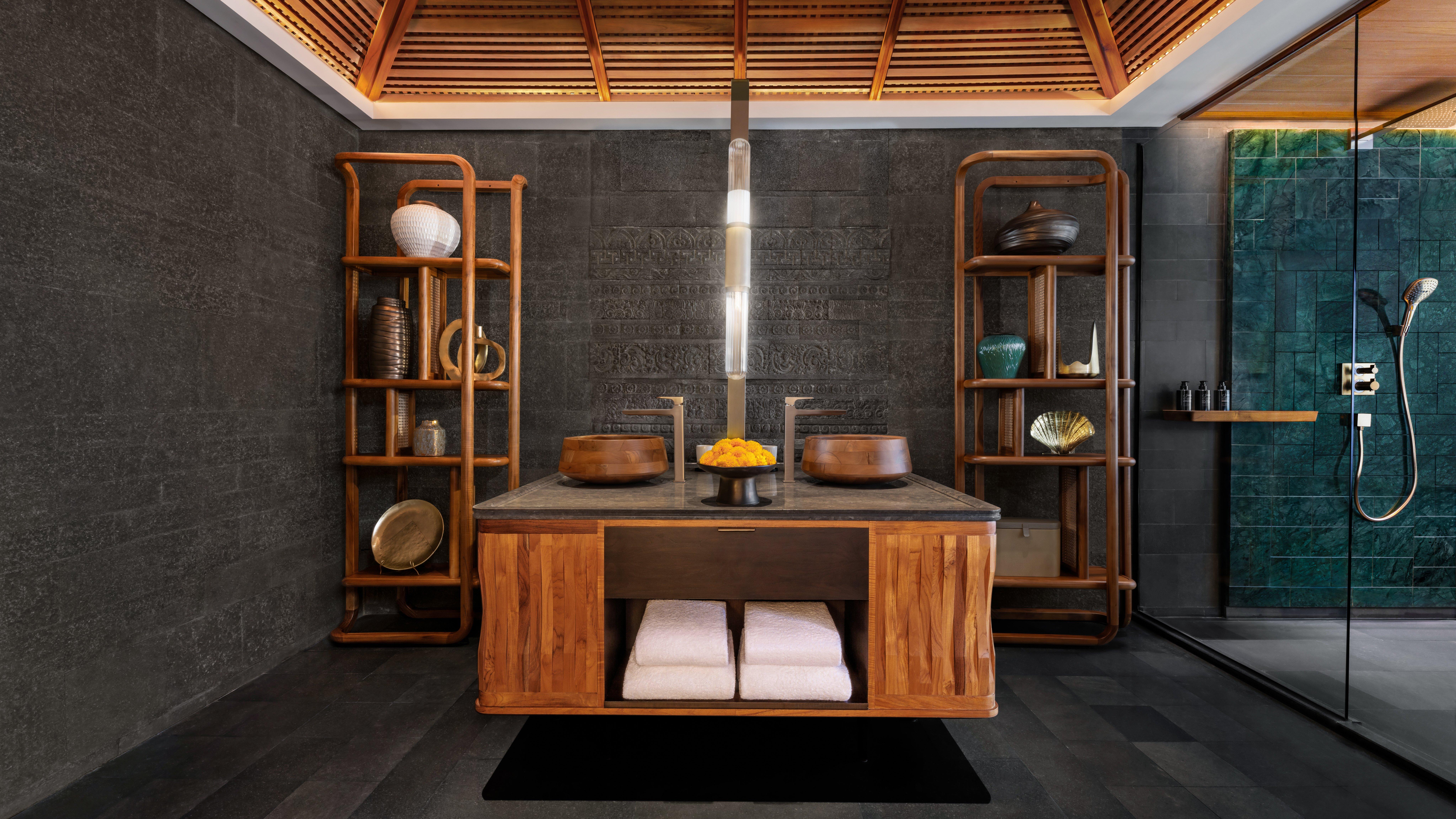 Studio King Size Bed