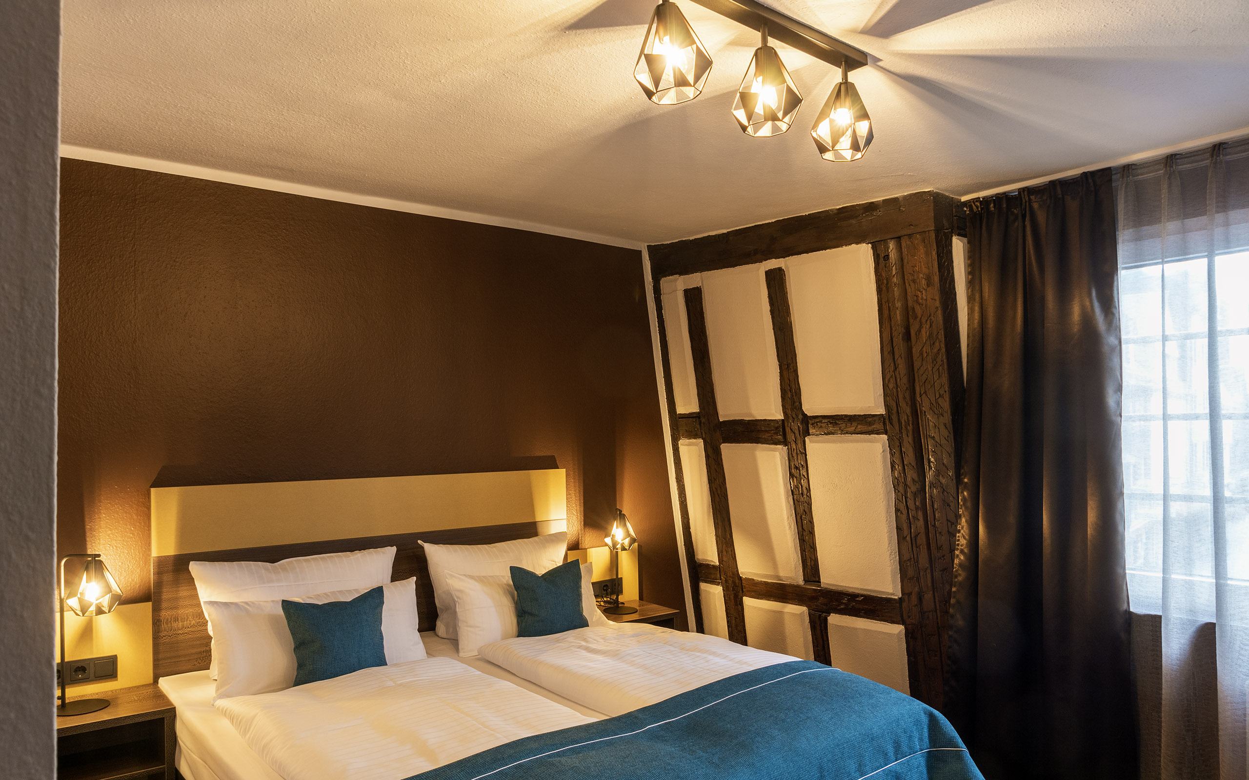 Double Queen Size Bed