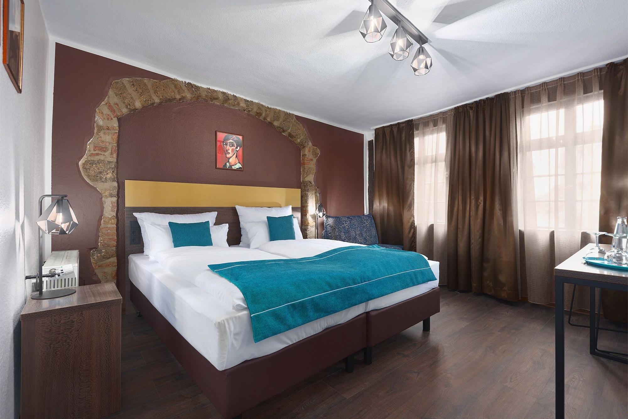 Double Queen Size Bed