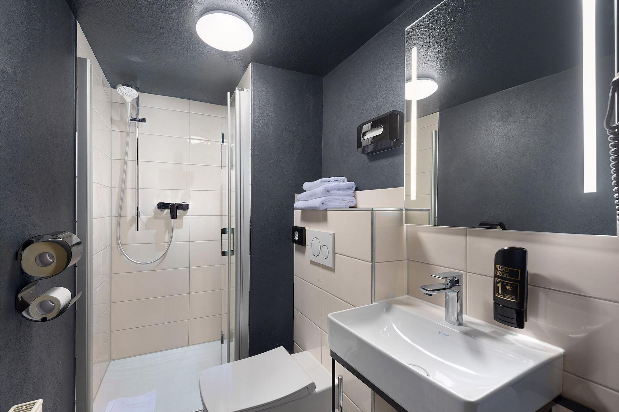 Double Queen Size Bed