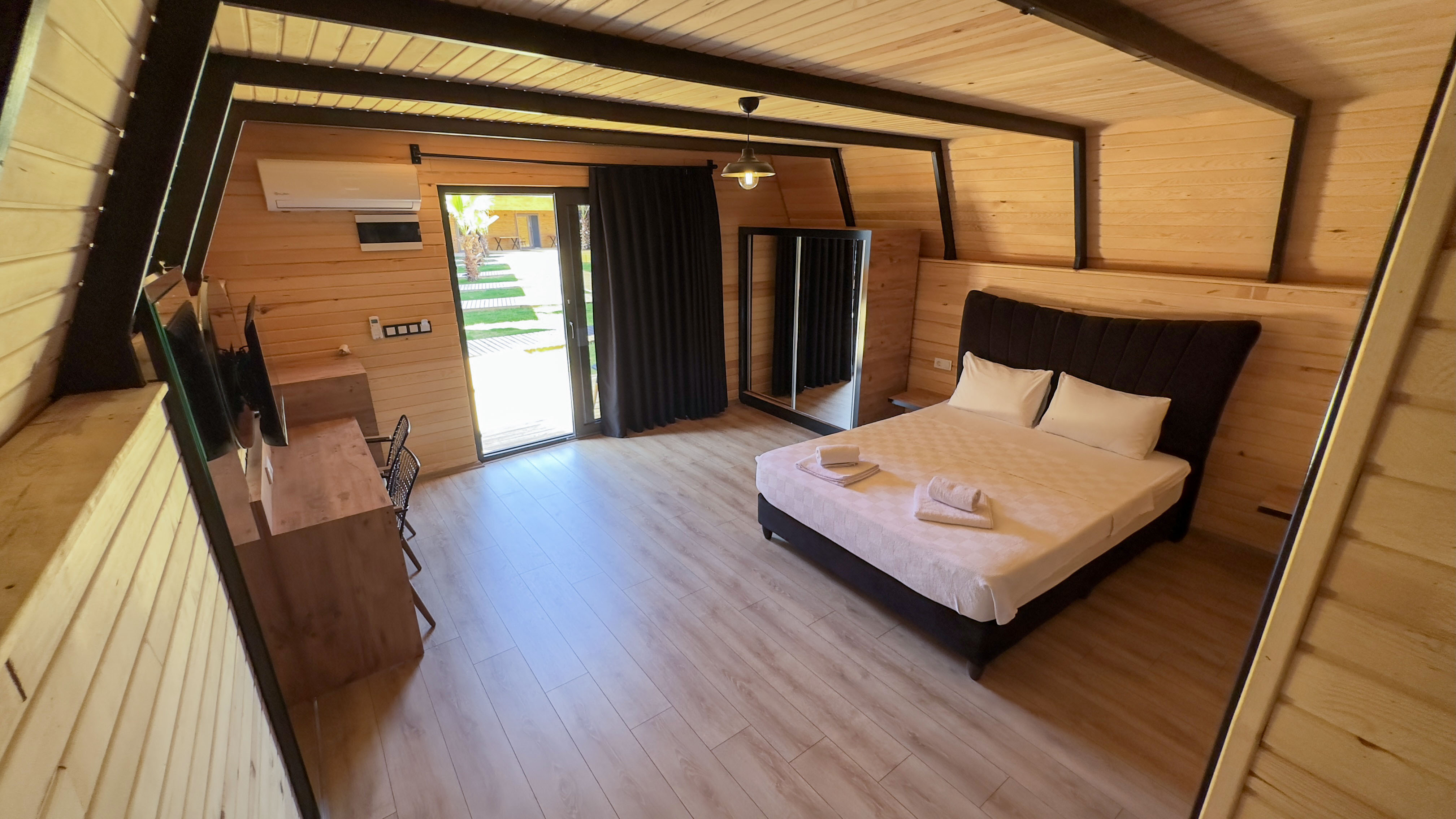 Villa Two Bedrooms One Bathroom