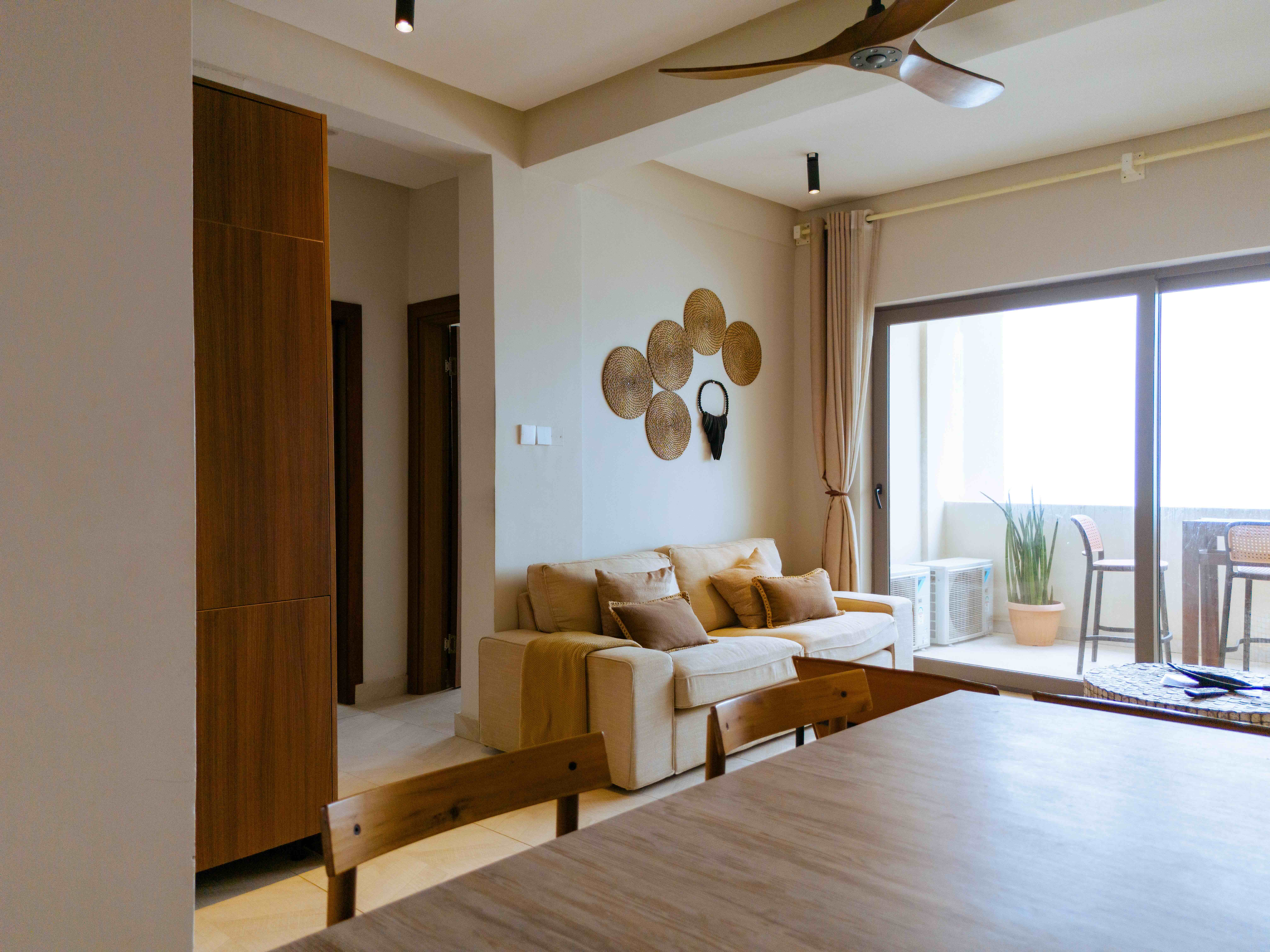 Apartment Three Bedrooms One Bathroom