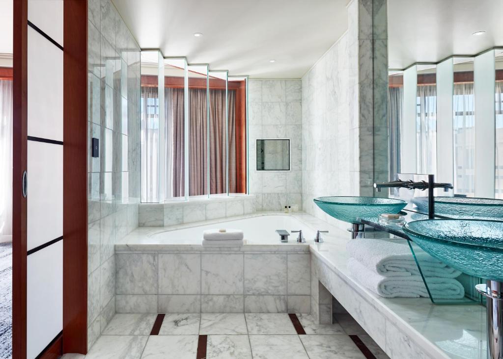 Double King Size Bed