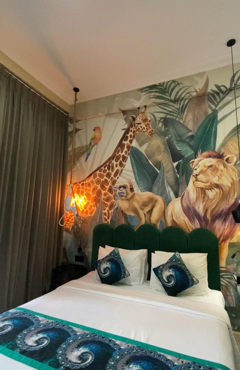 Double Deluxe One Bed