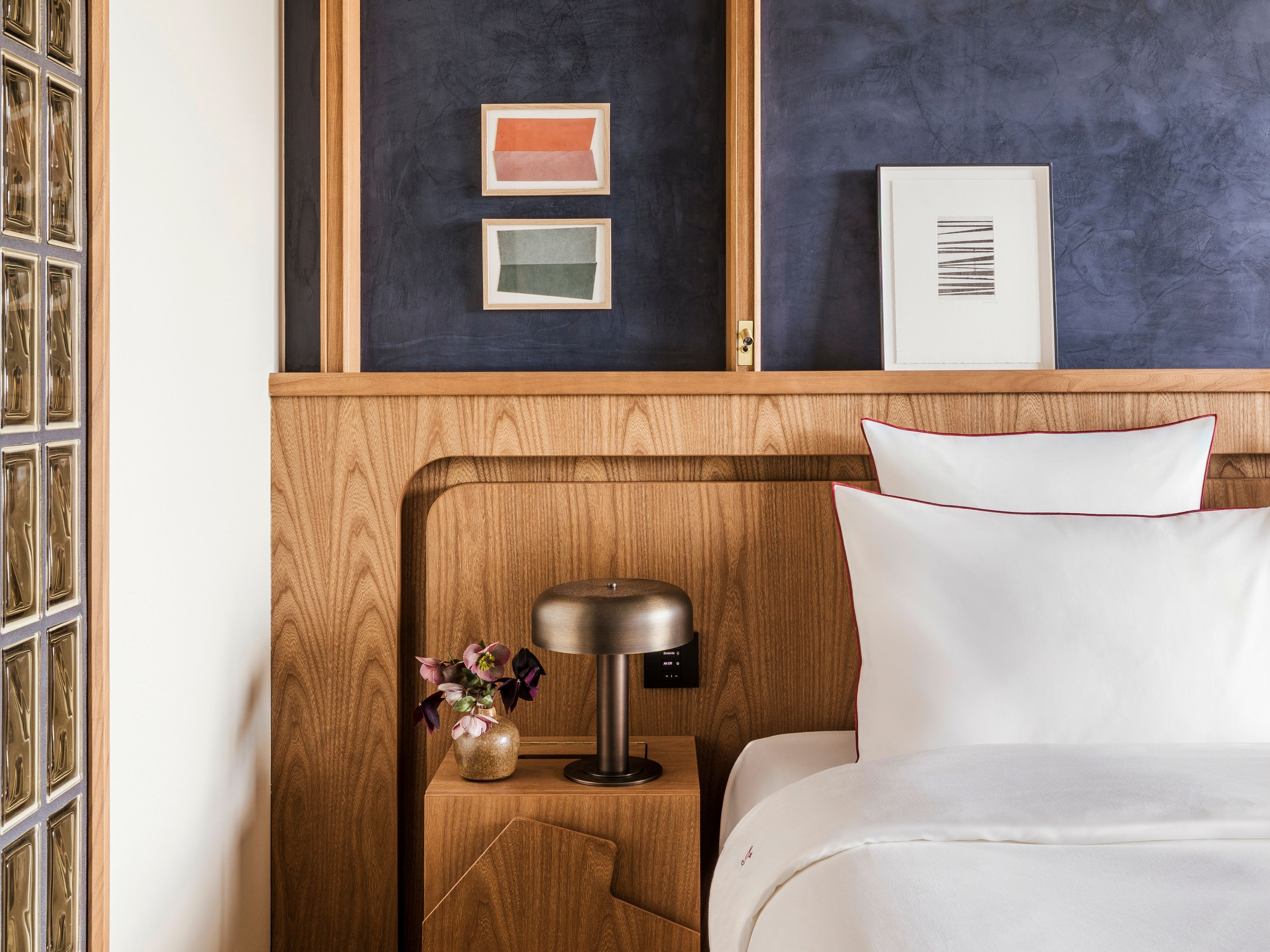 Double Connecting Room