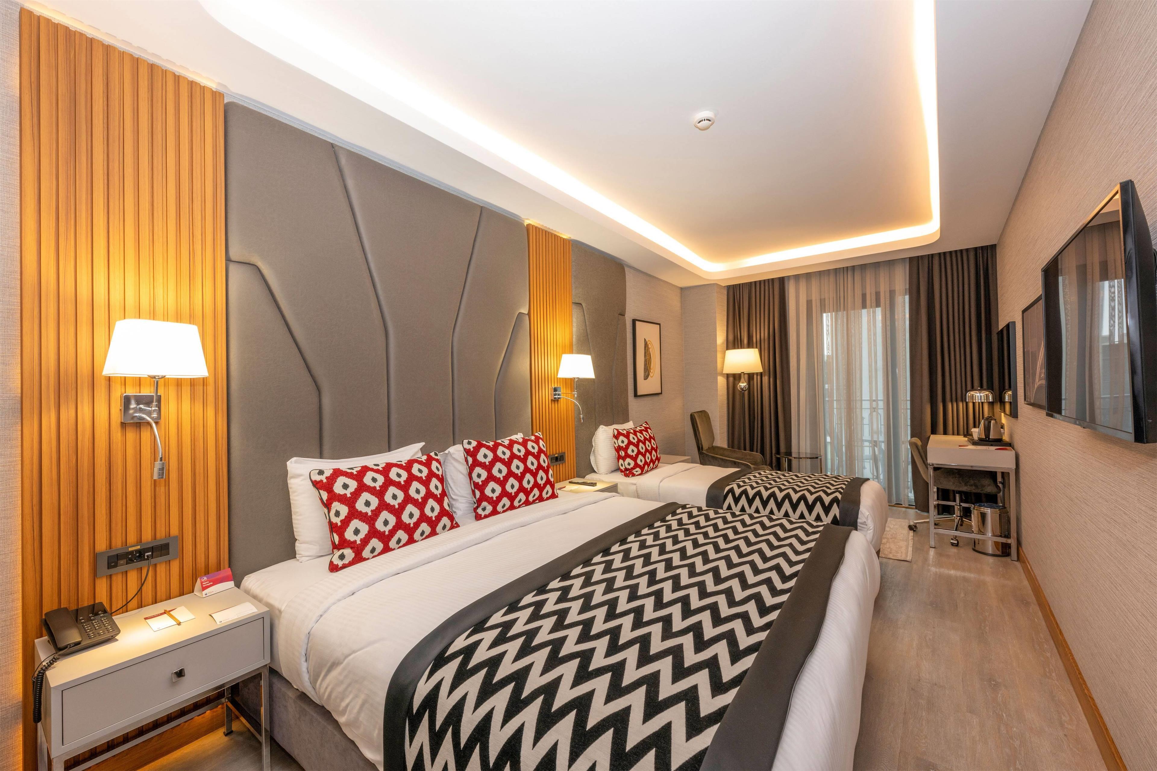 Triple Deluxe with Balcony