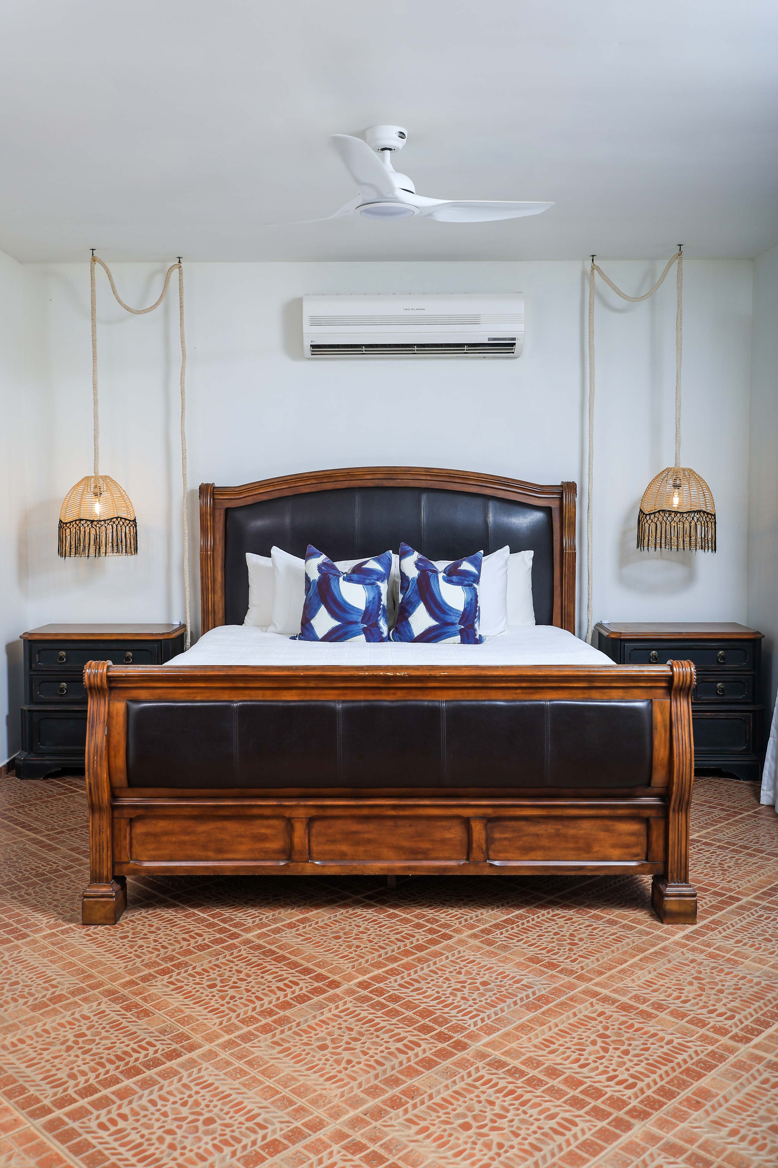 Double King Size Bed