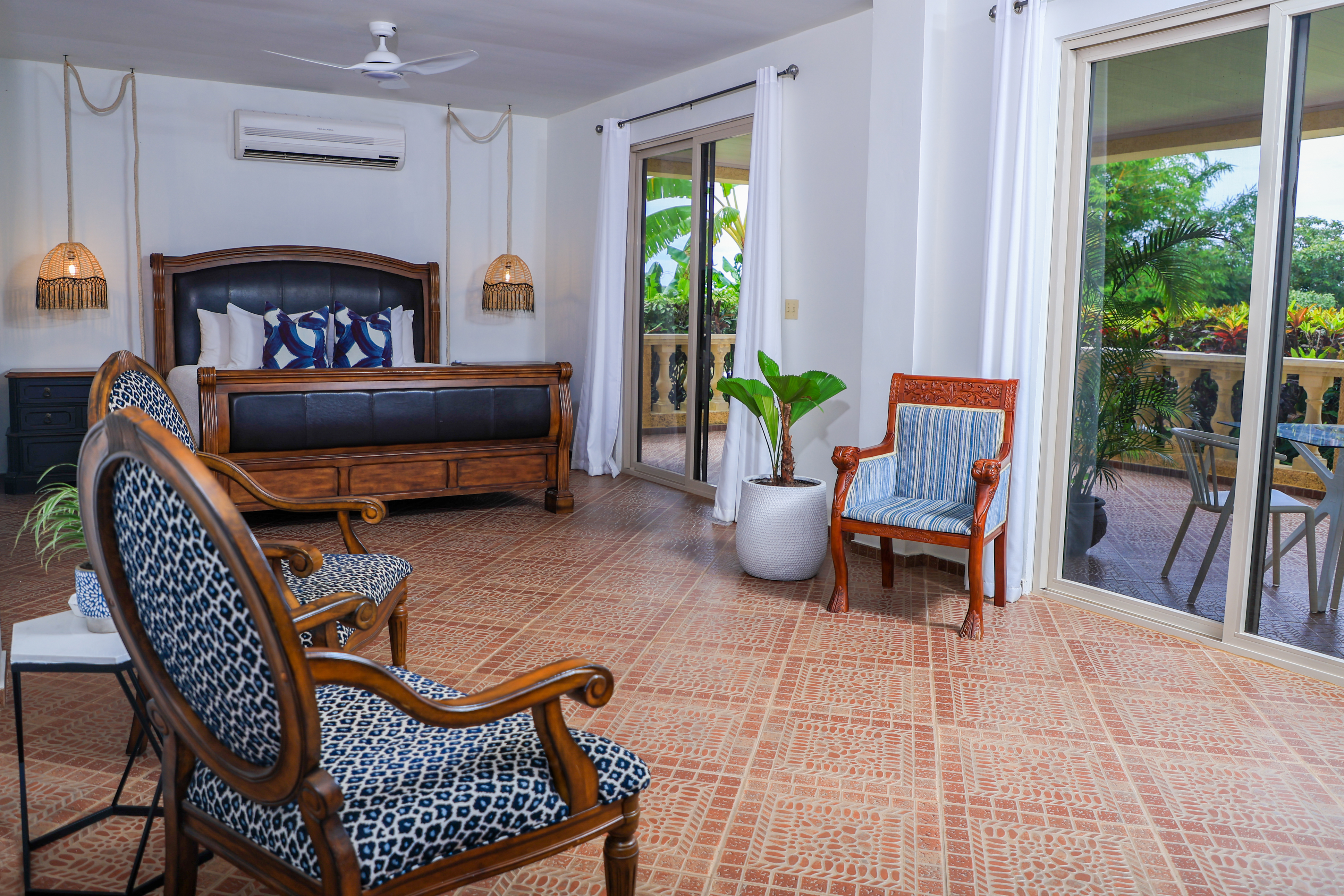 Double King Size Bed