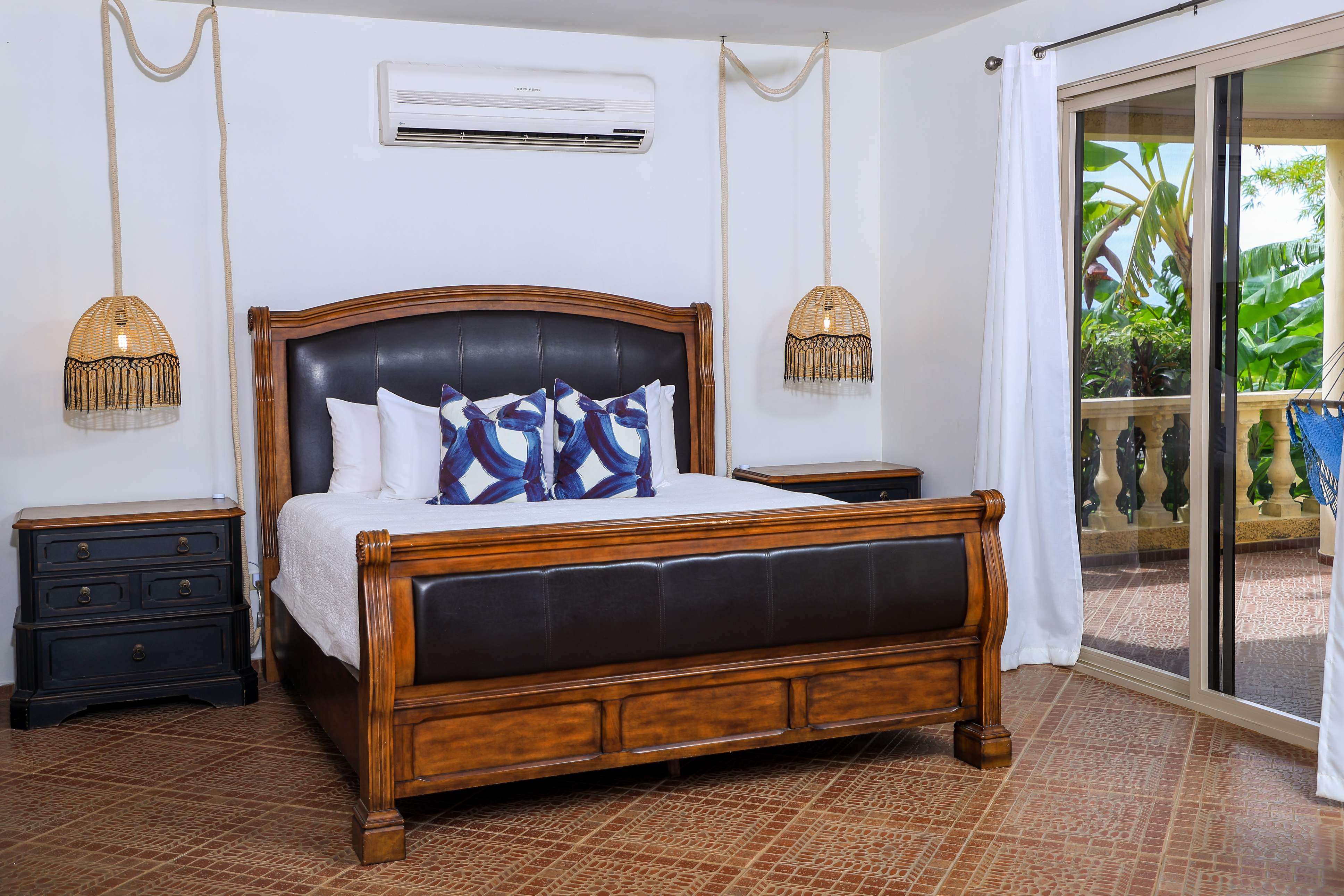 Double King Size Bed