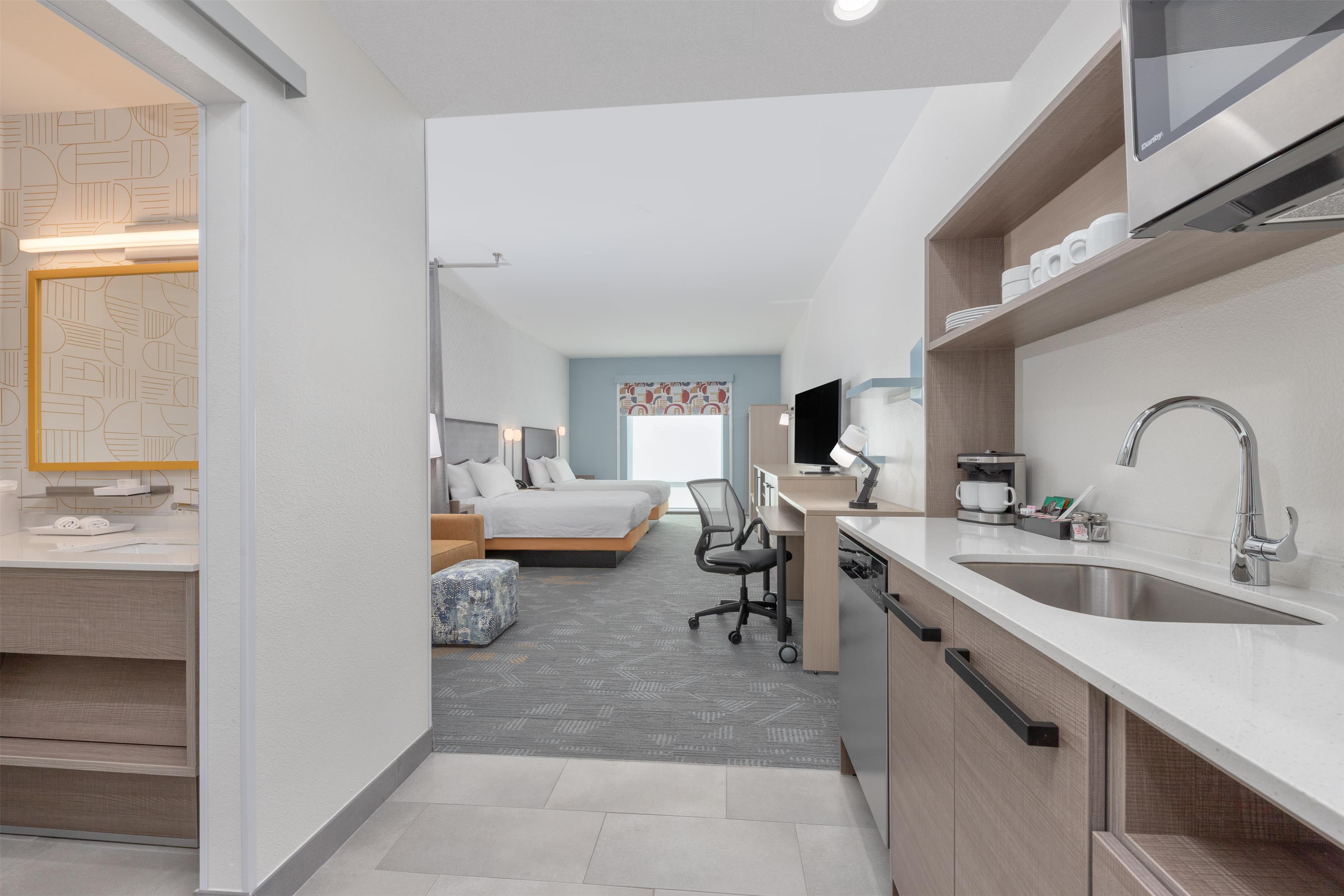 Suite Two Queen Beds