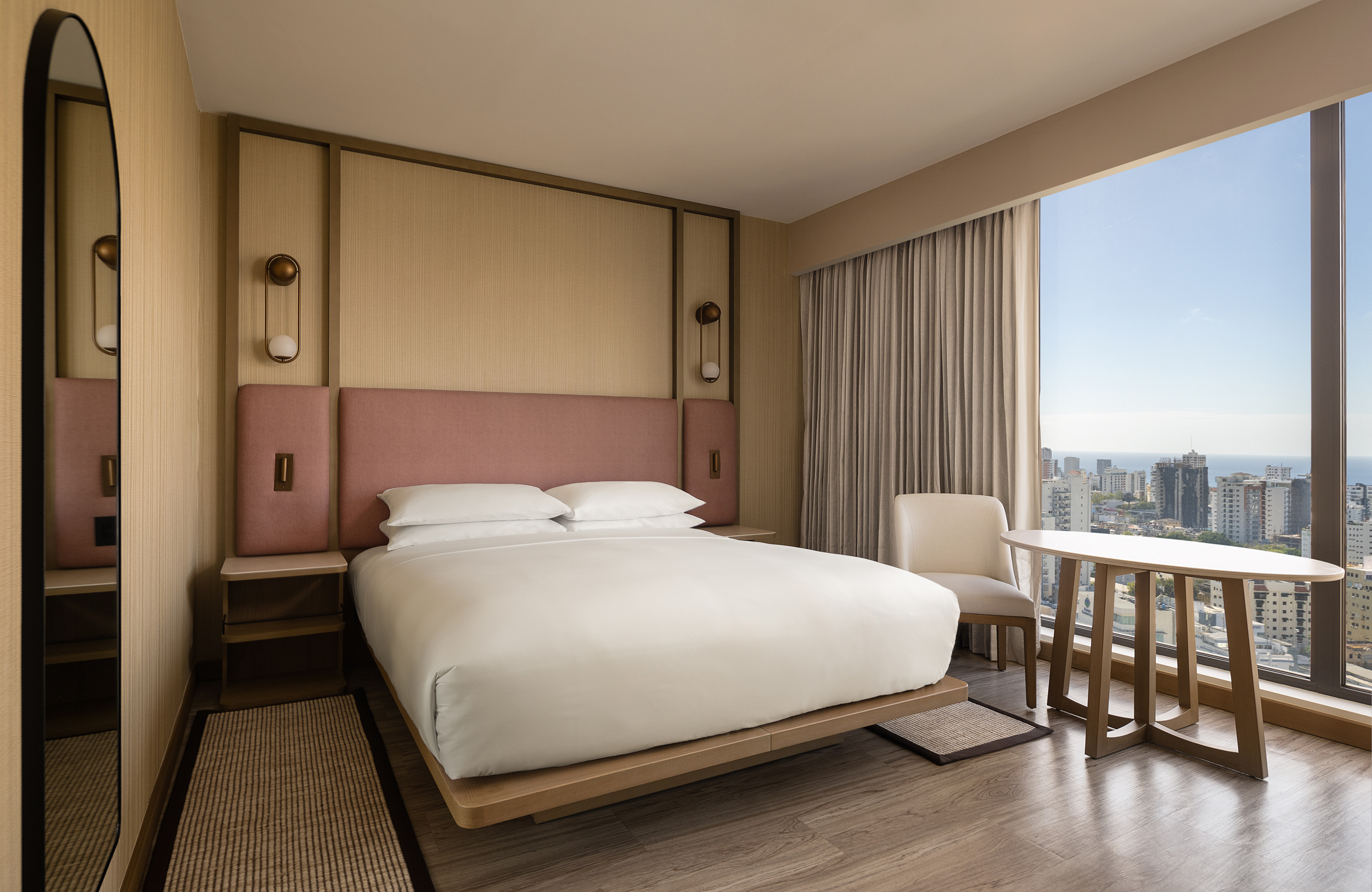 Room Deluxe City View King Bed