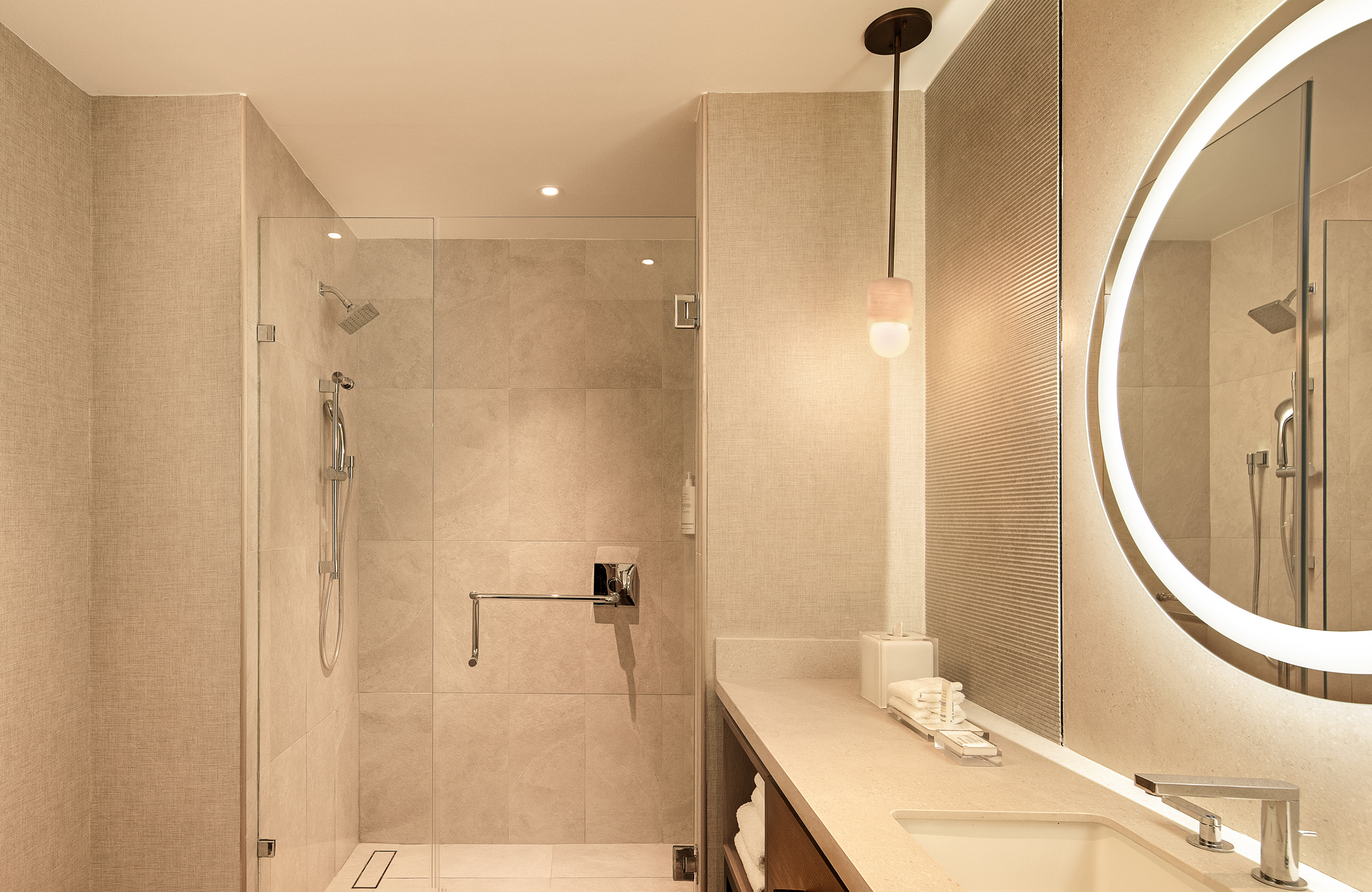 Room Deluxe City View King Bed