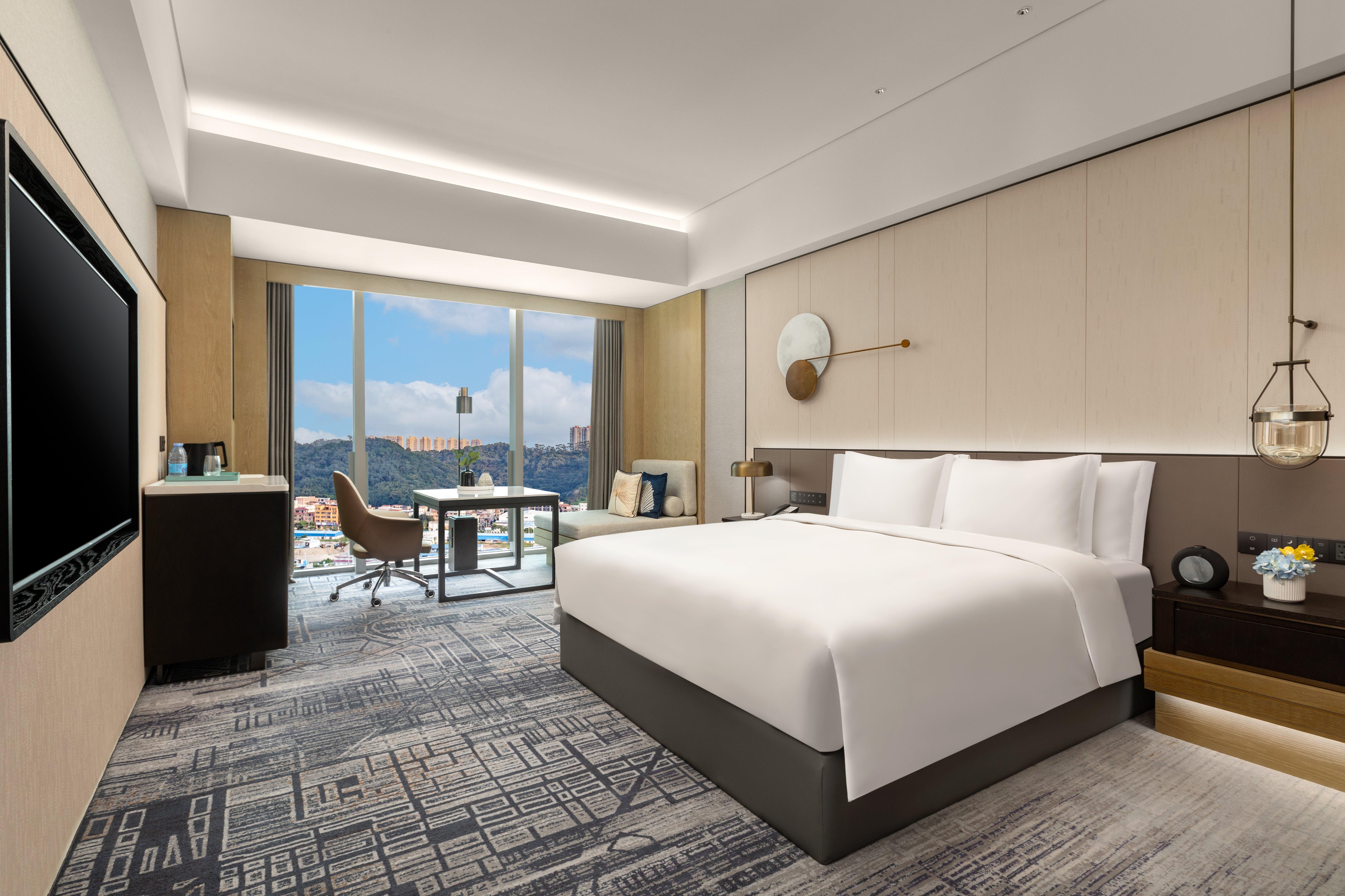 Double Accessible King Size Bed