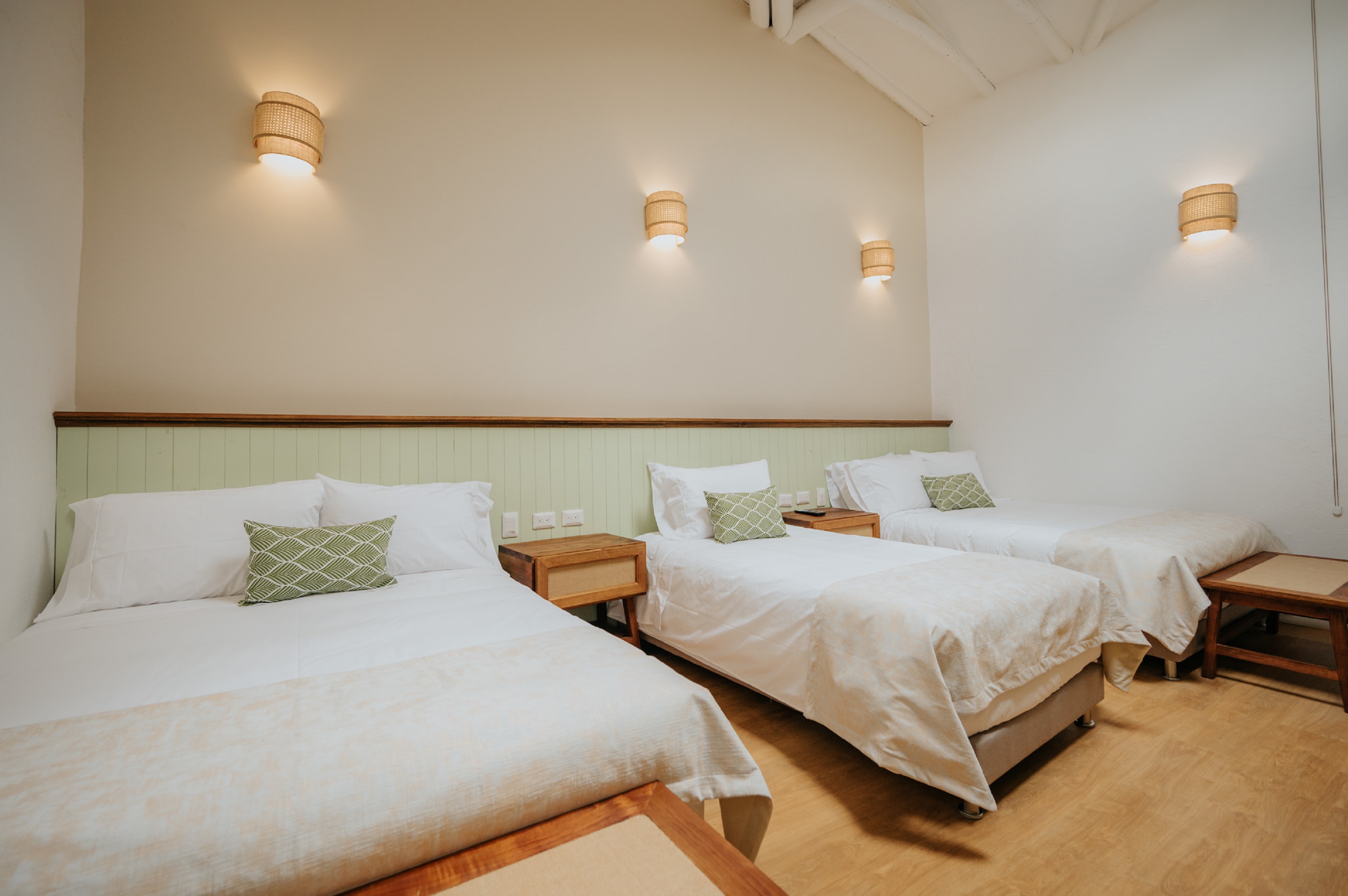 Family Room Capacity 4