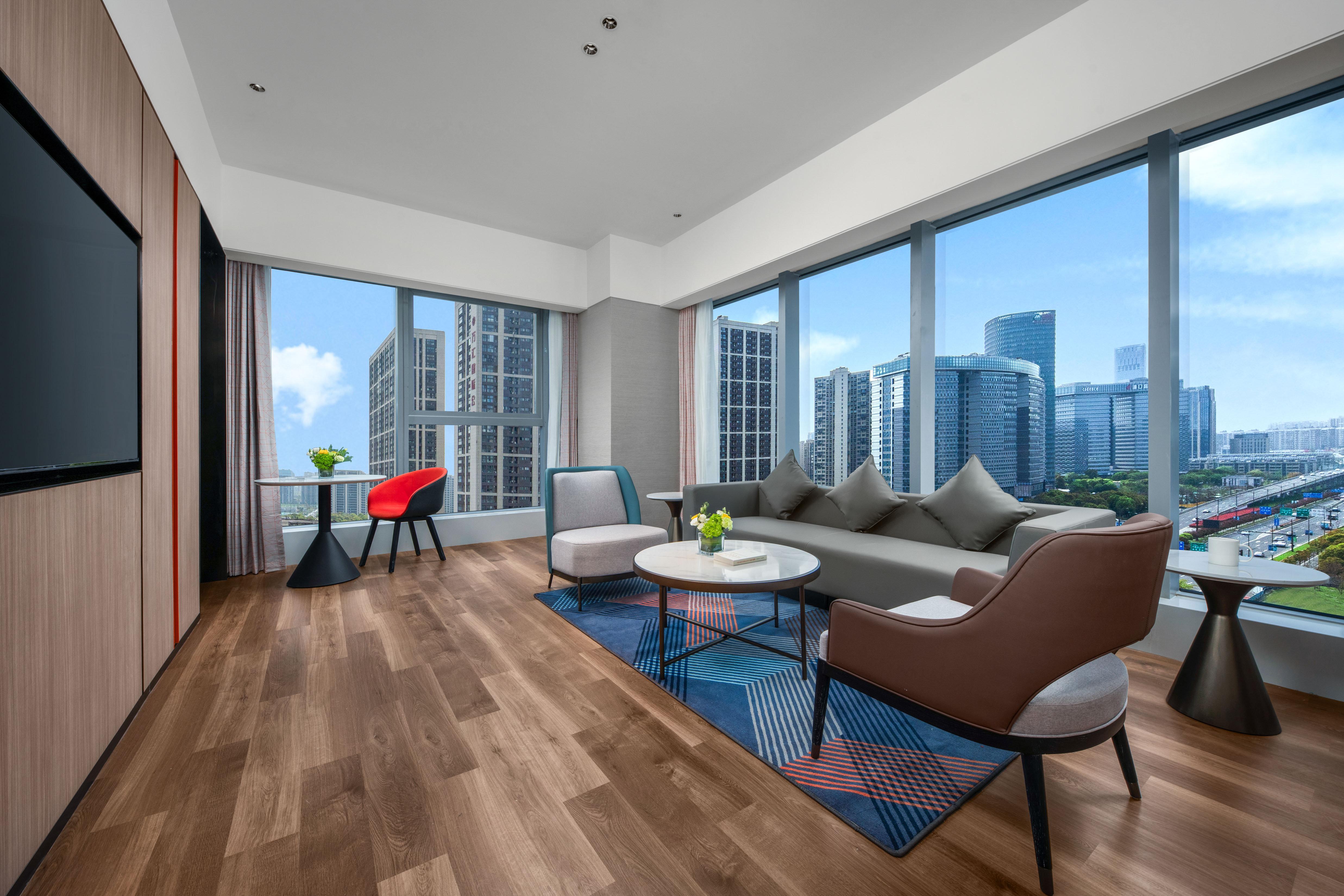 Suite King Bed One Bedroom 