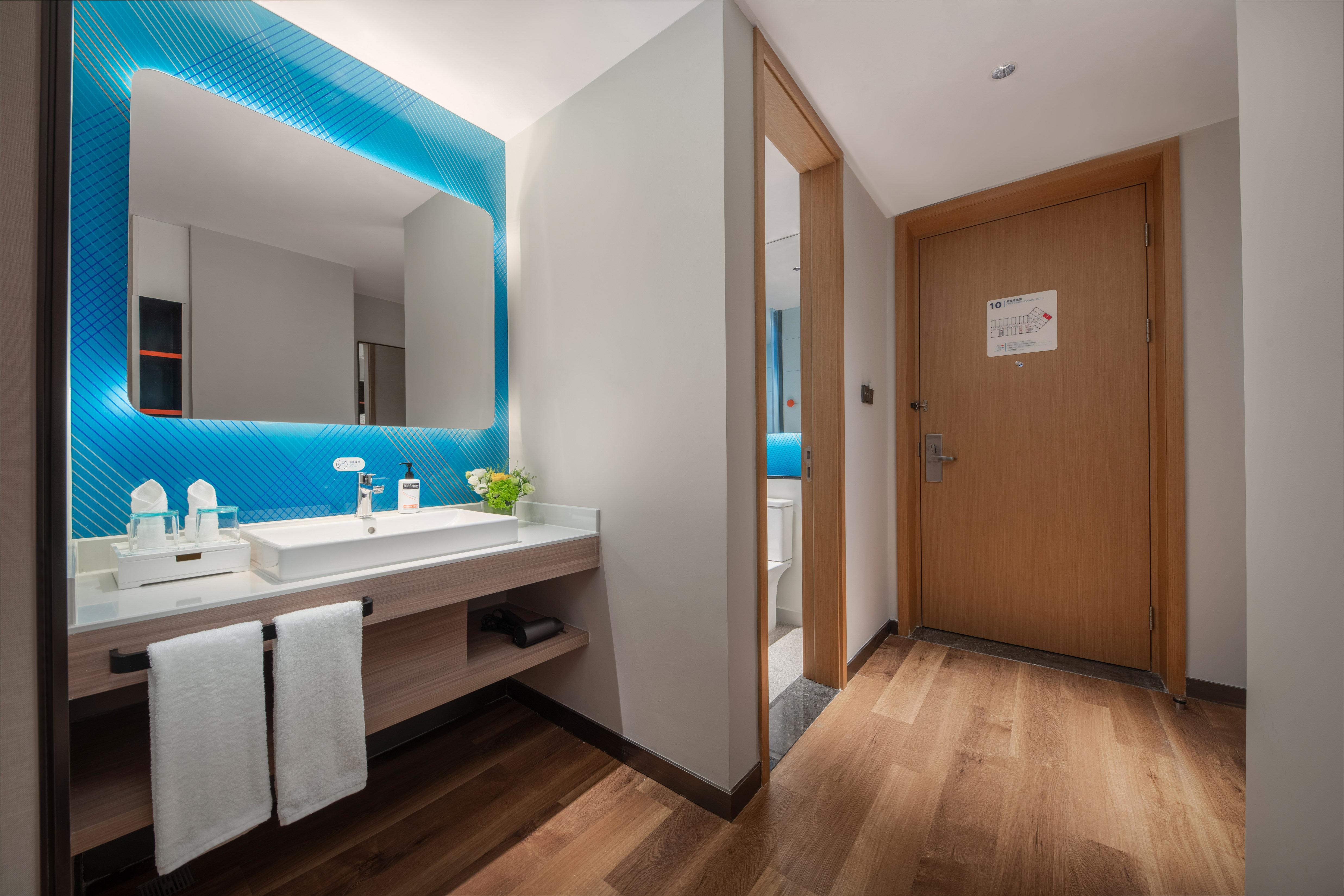 Double King Size Bed