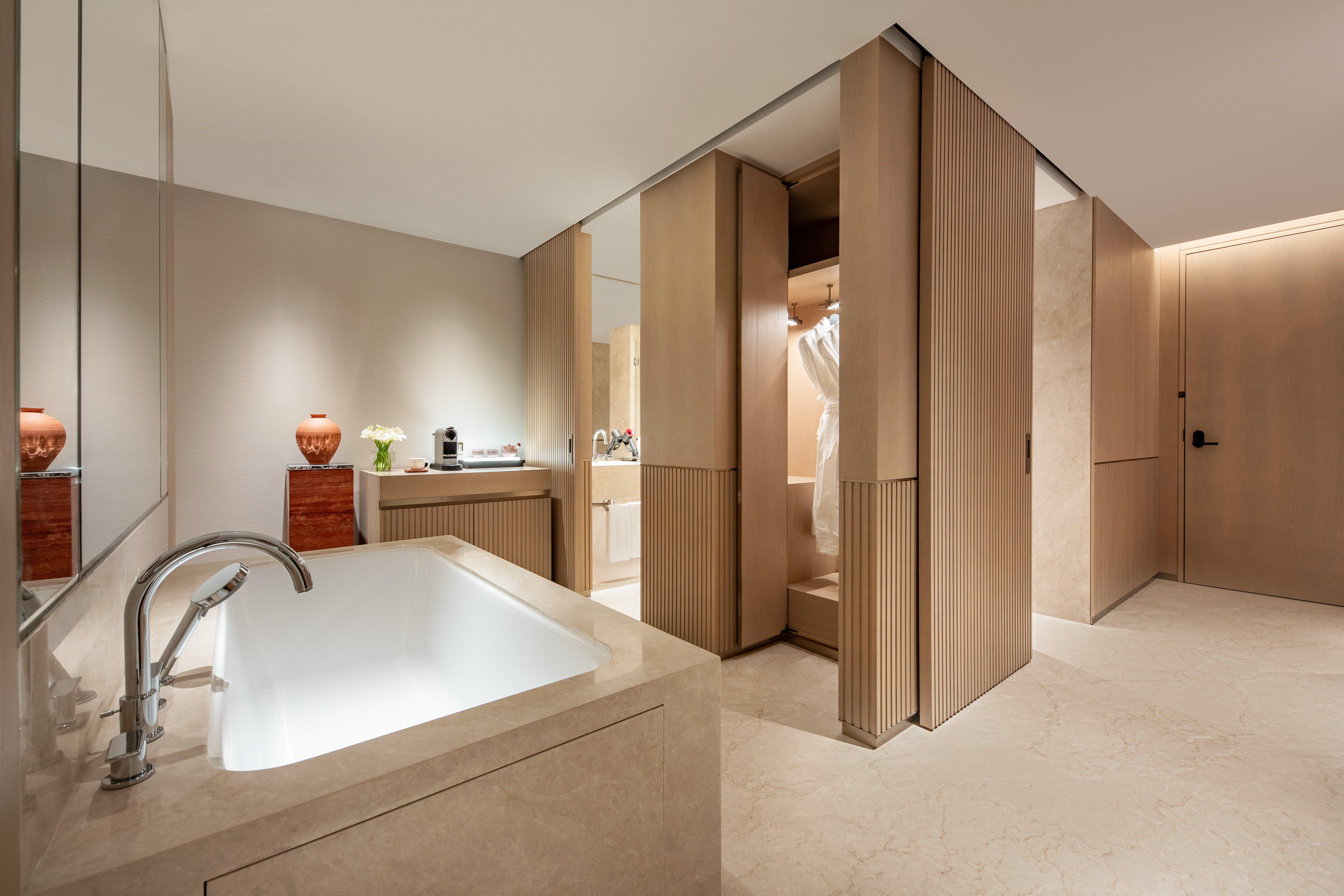 Double Classic City View