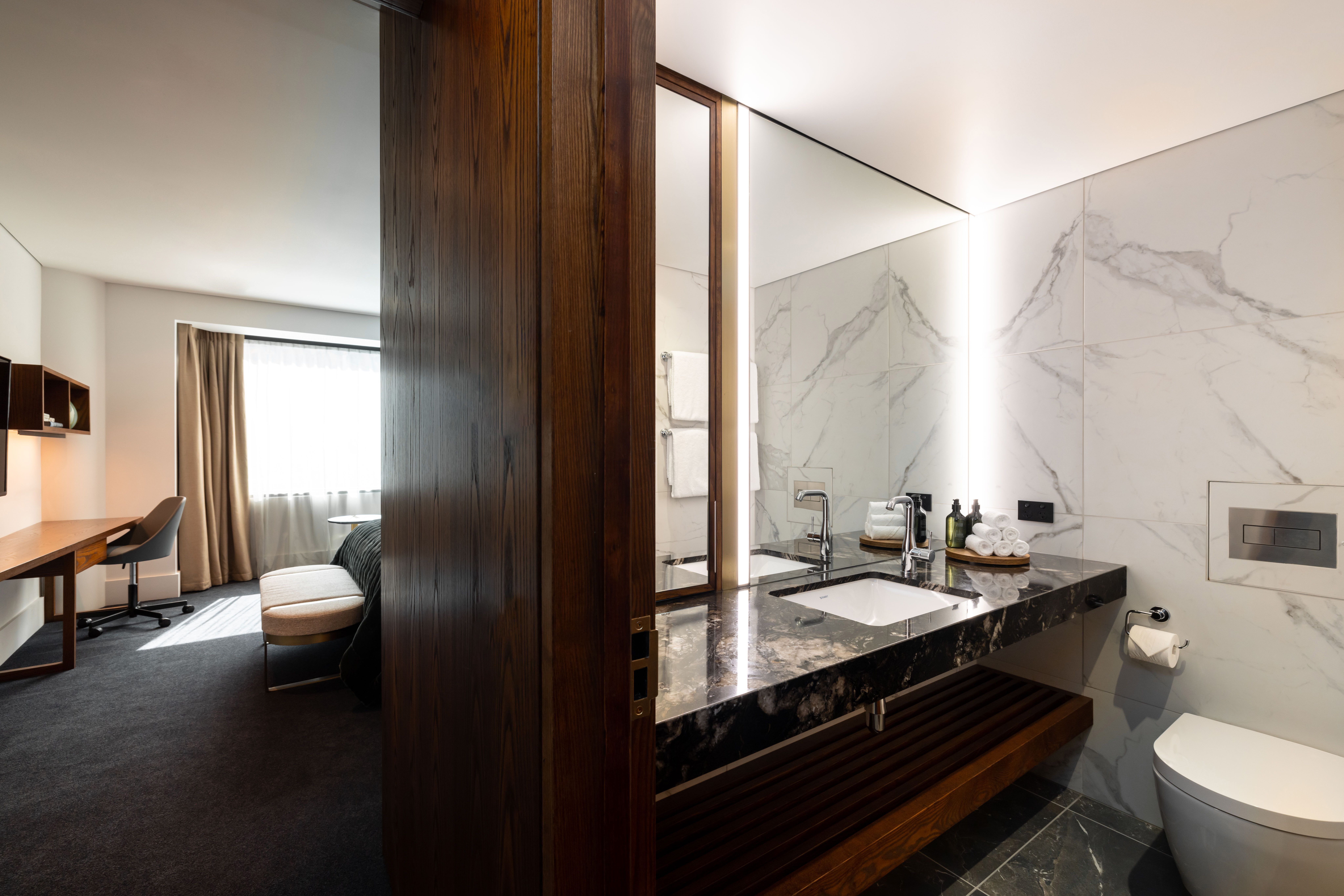 Double King Bed One Bedroom 