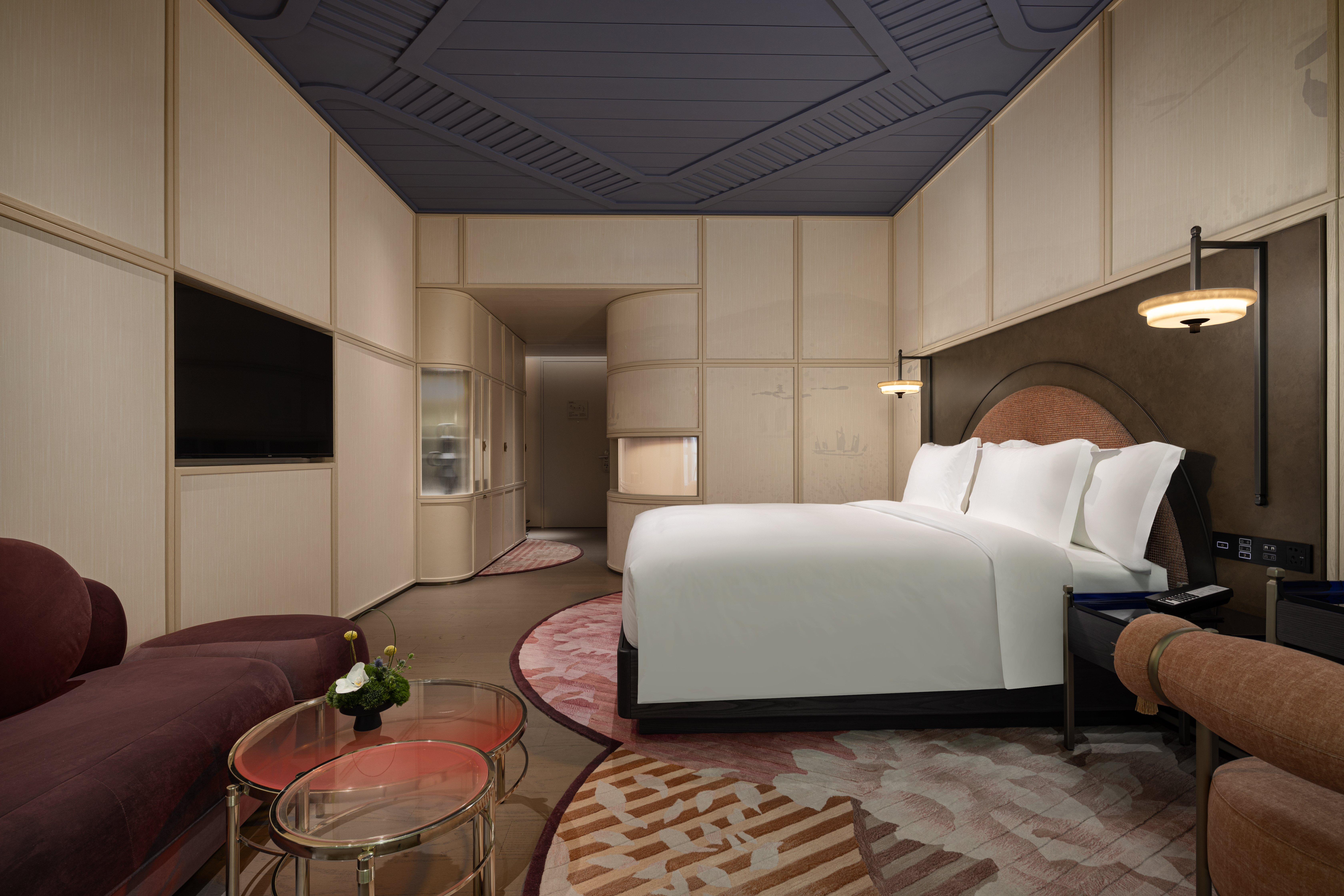 Double King Size Bed