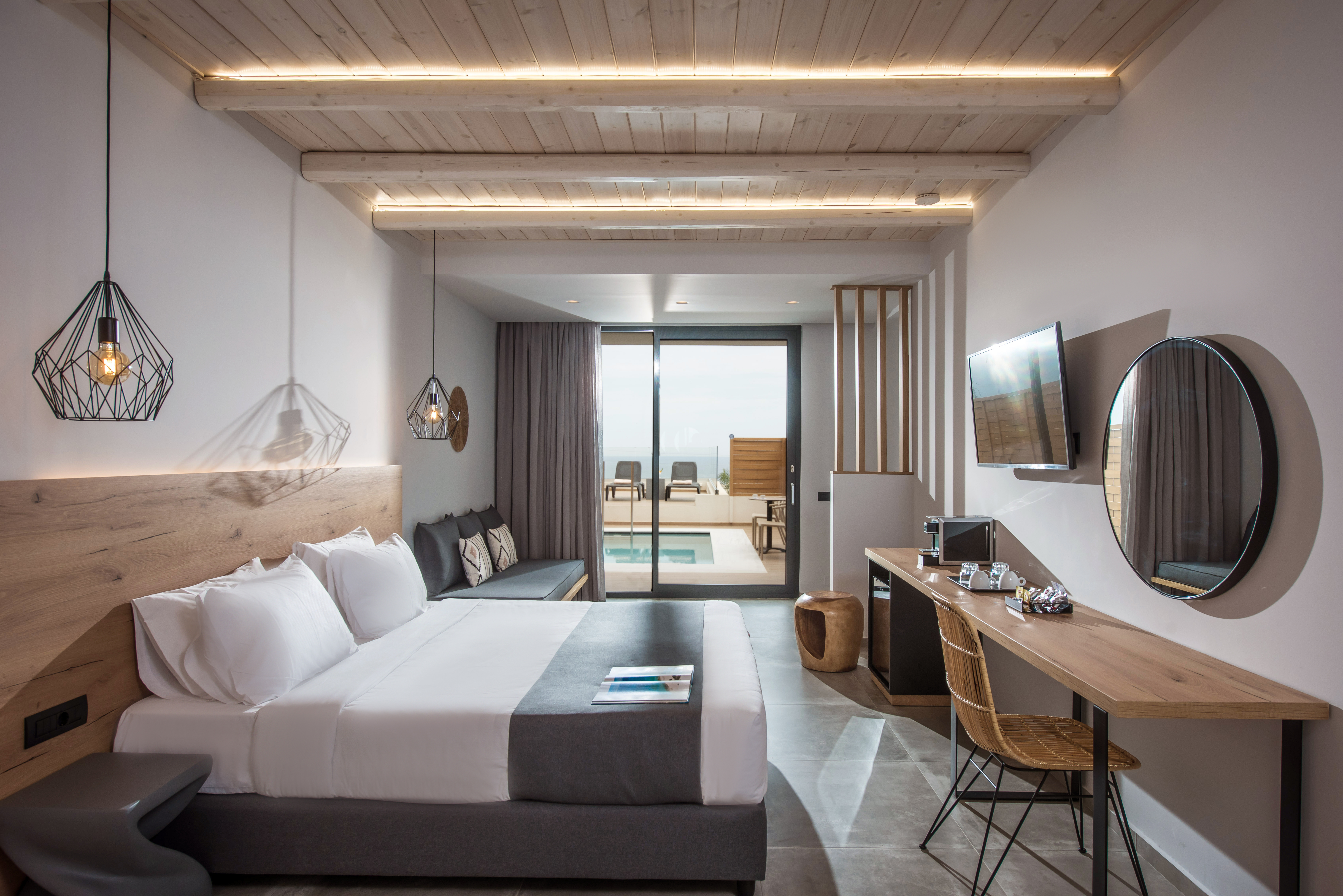 Double or Twin Deluxe with Private Pool