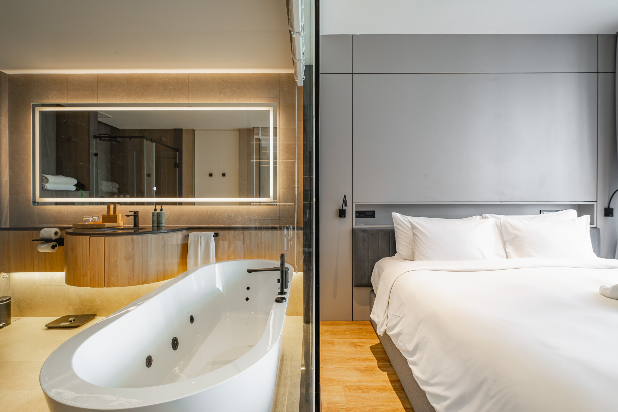 Double or Twin Deluxe