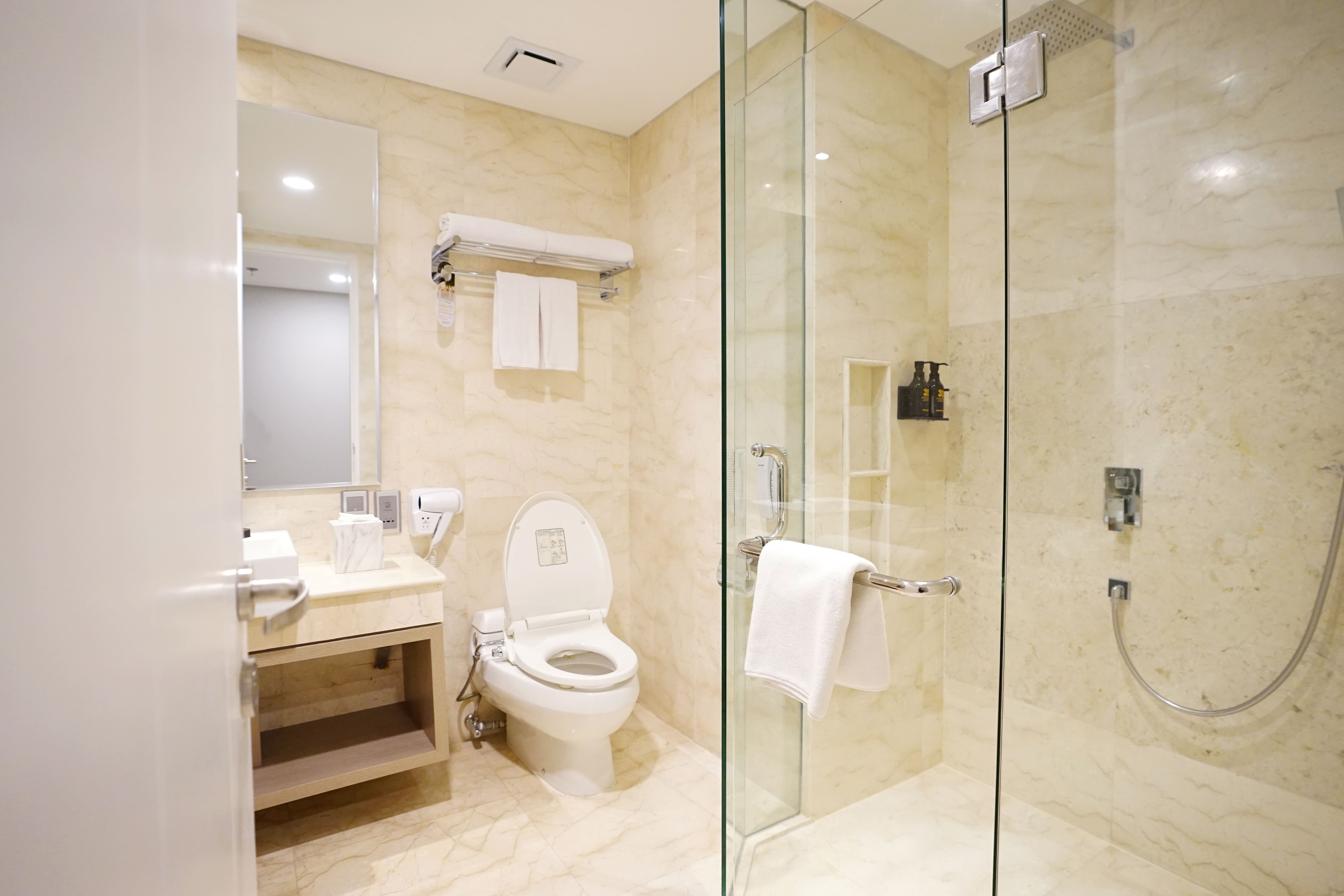 Double Ocean View King Bed