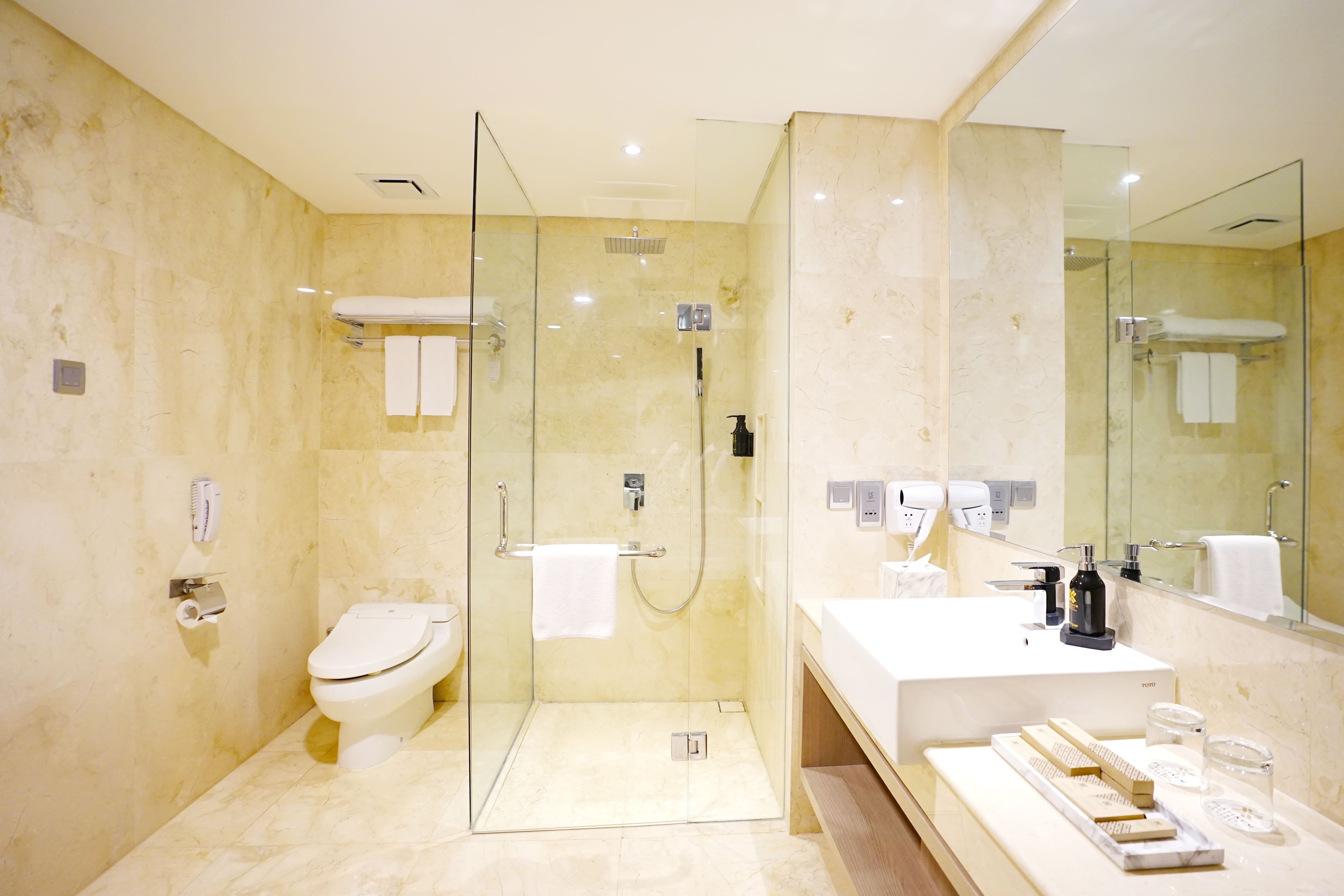 Double or Twin Deluxe