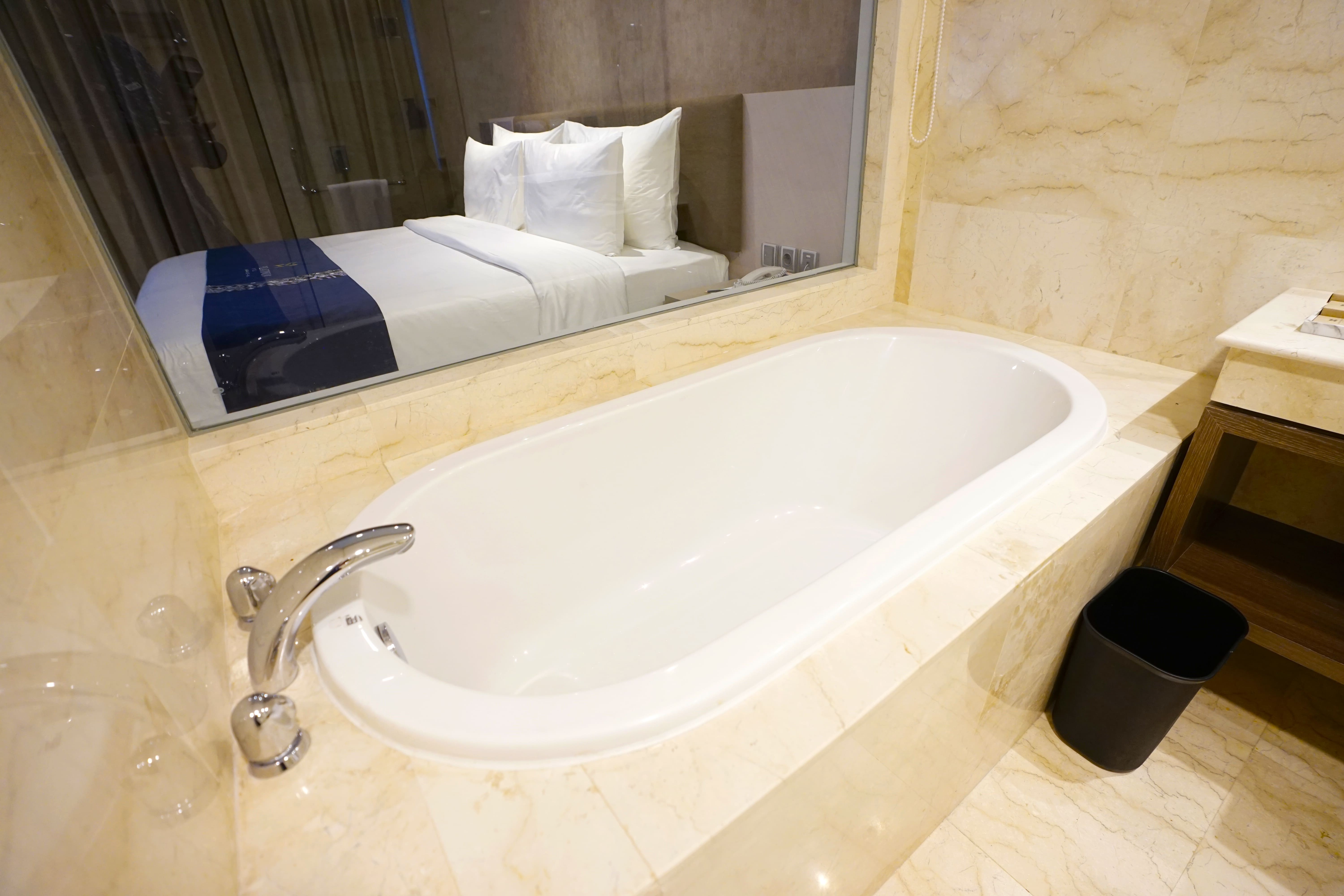 Double or Twin Standard