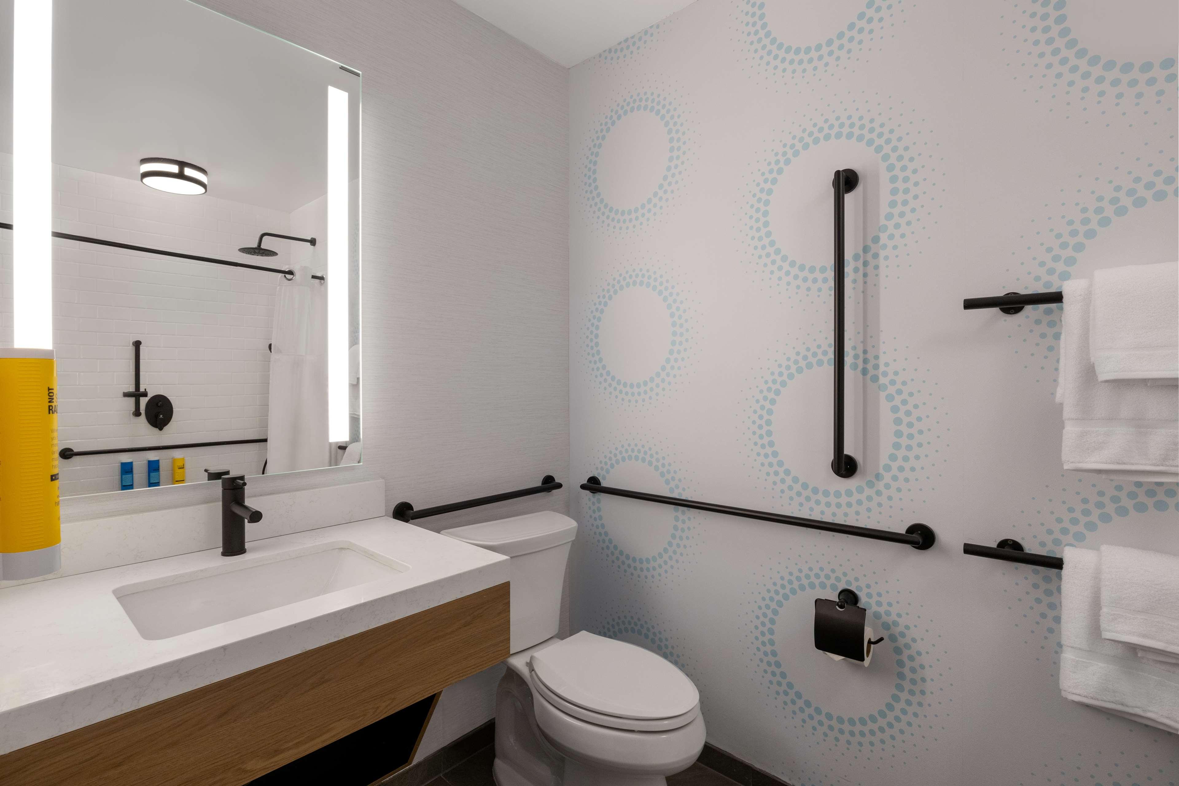 Double Accessible-two Queen Beds