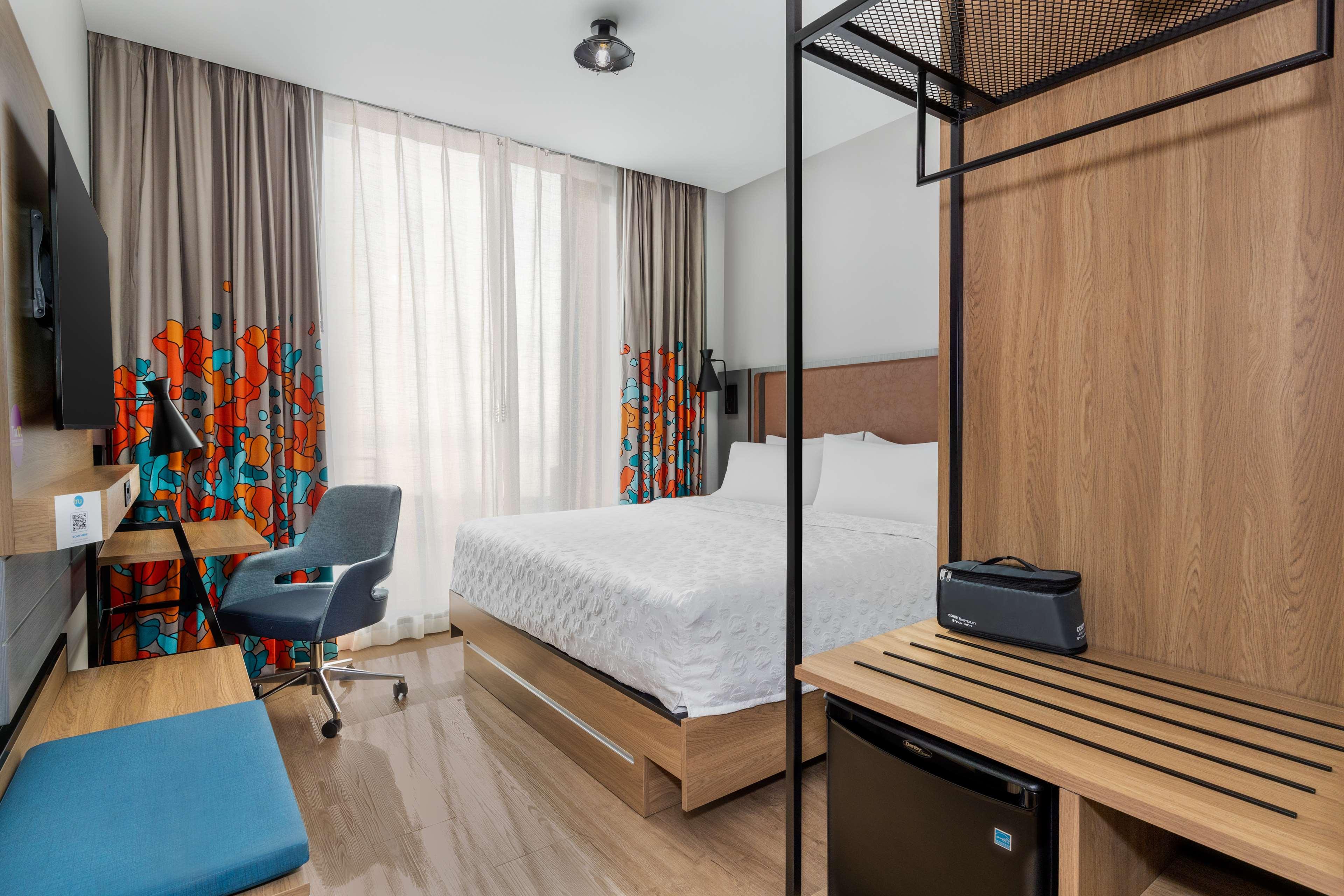 Double Accessible King Size Bed