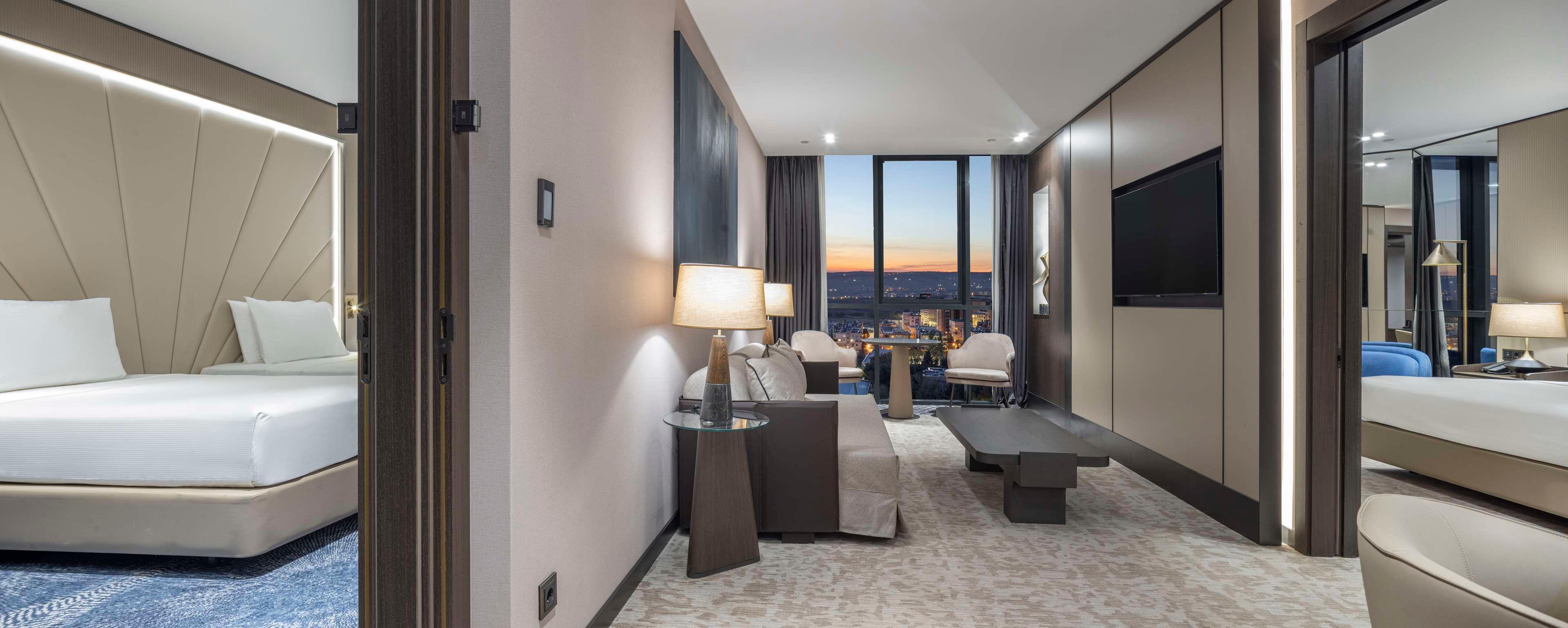 Suite Connecting Room