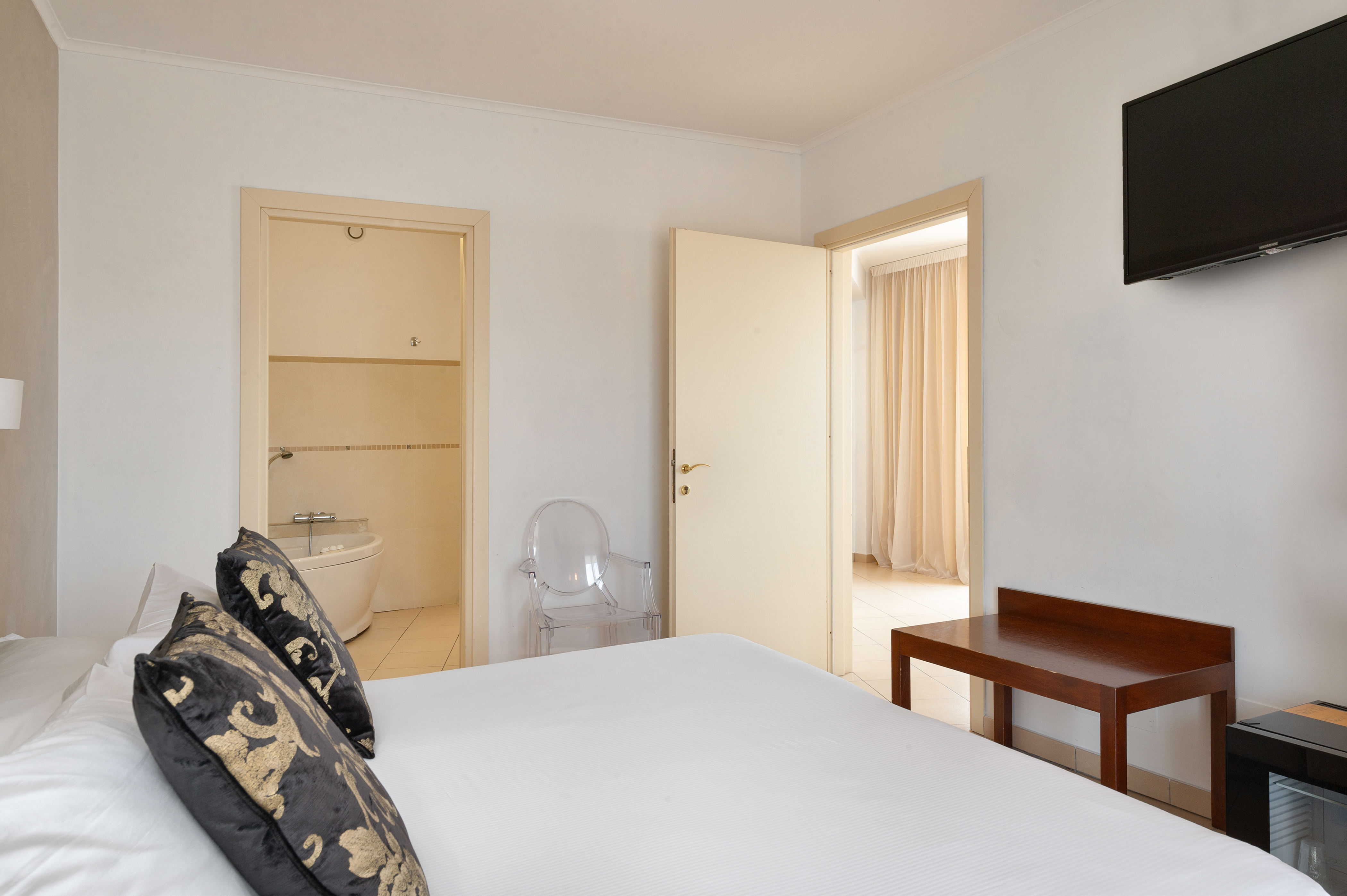 Family Room Pool View