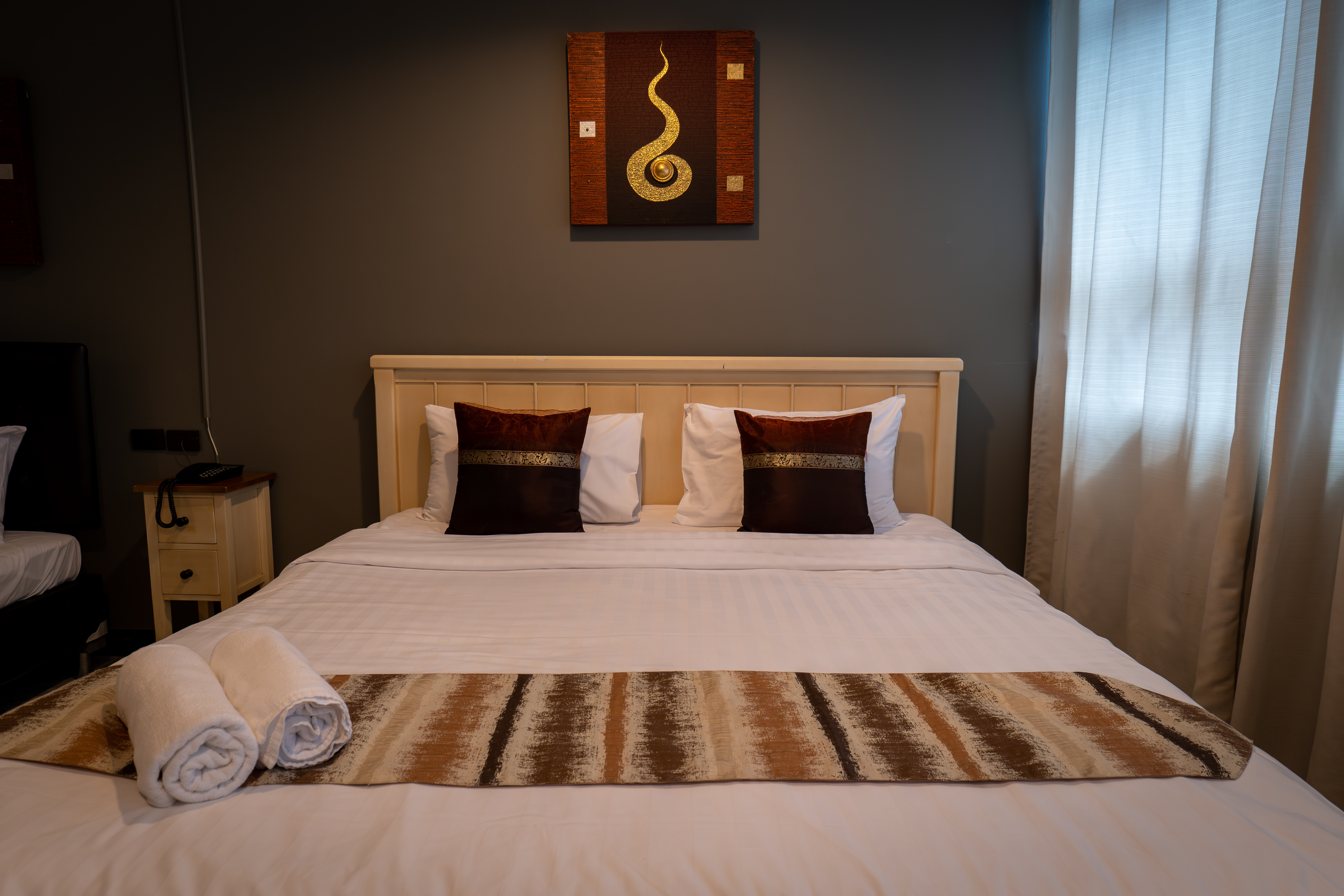 Double Deluxe One Bed