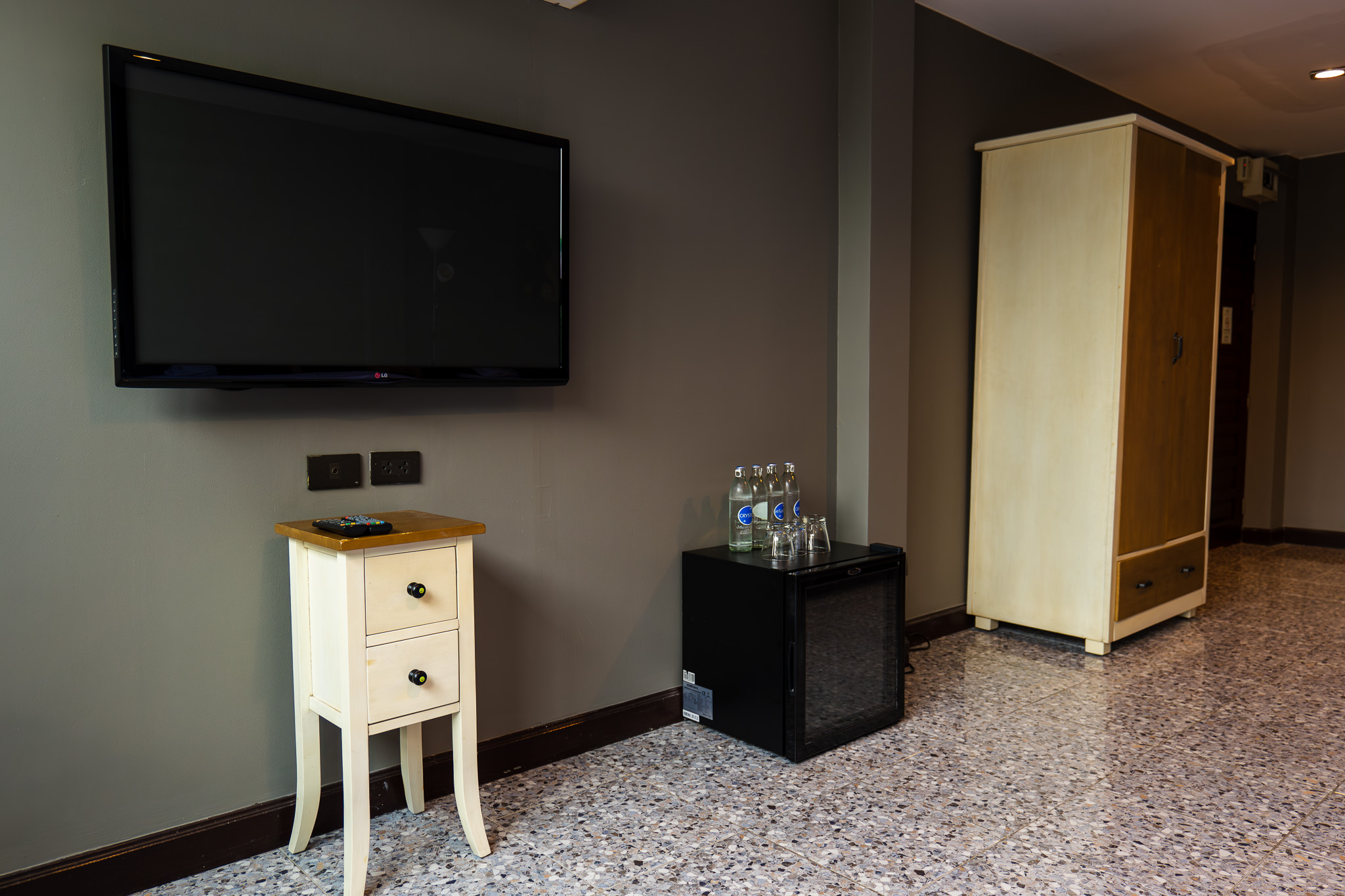 Double Deluxe One Bed