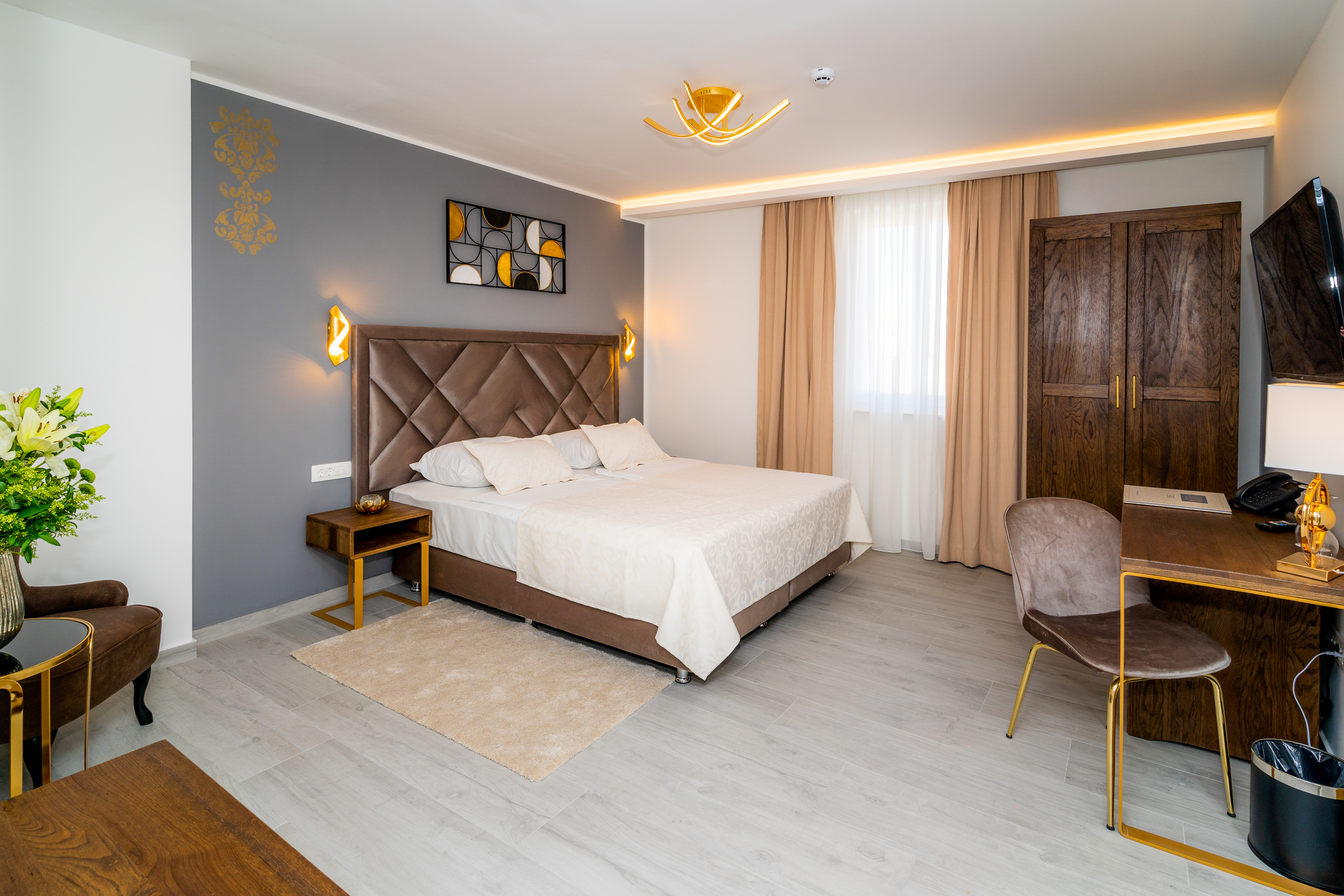 Double or Twin Superior