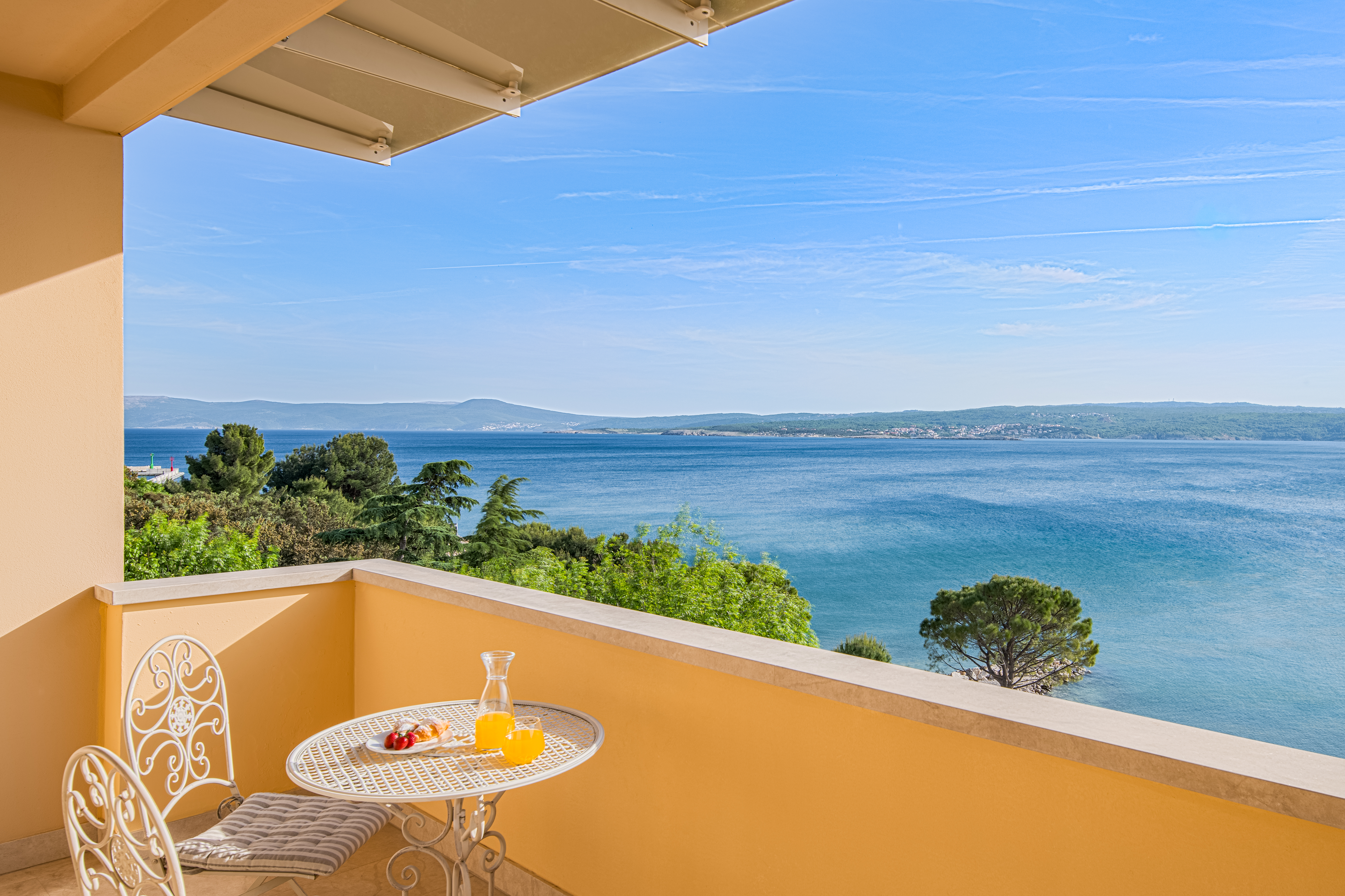 Suite Deluxe with Balcony