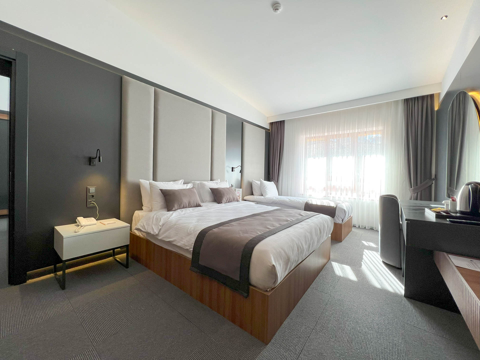 Family Room Capacity 4