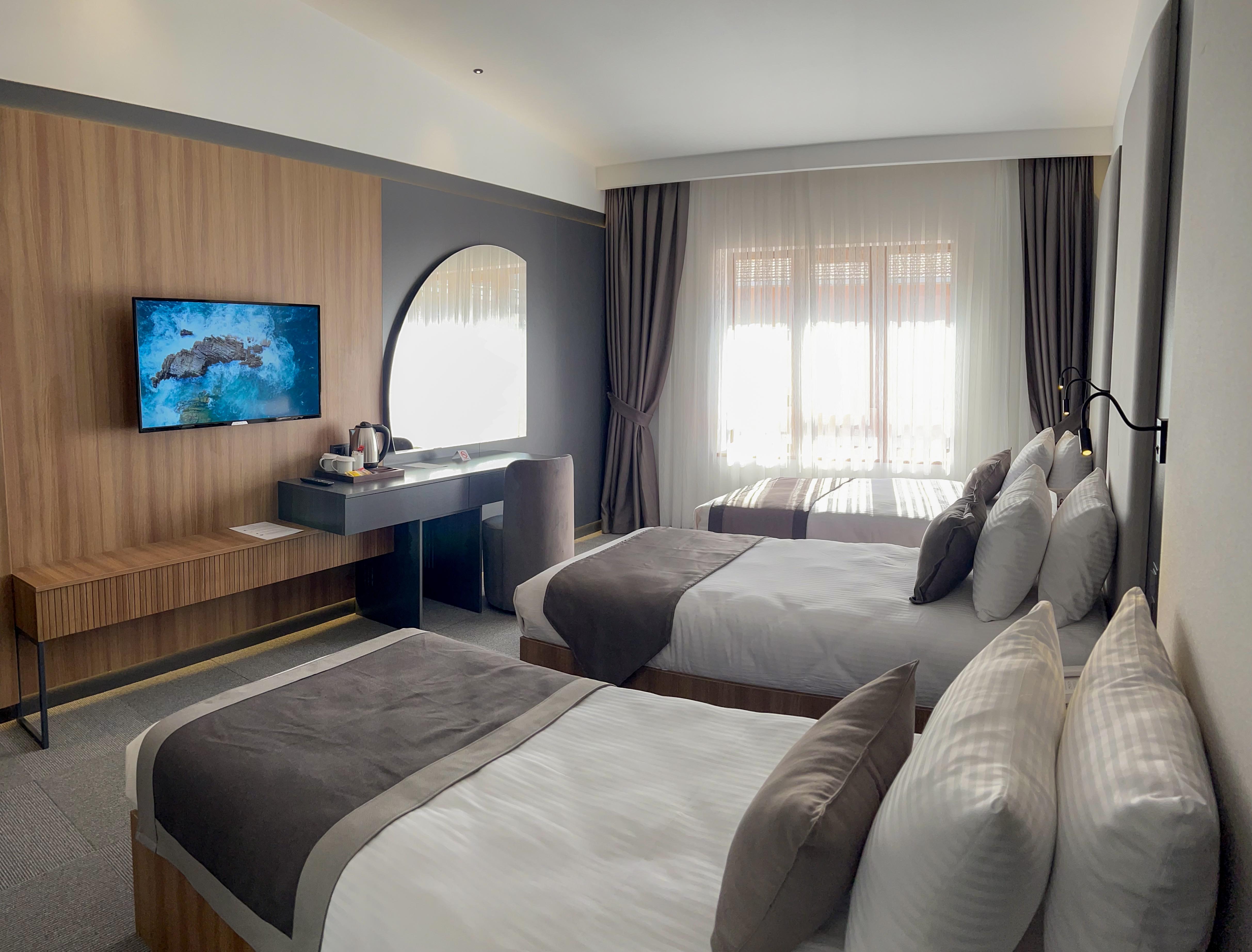 Family Room Accessible Two Double Beds