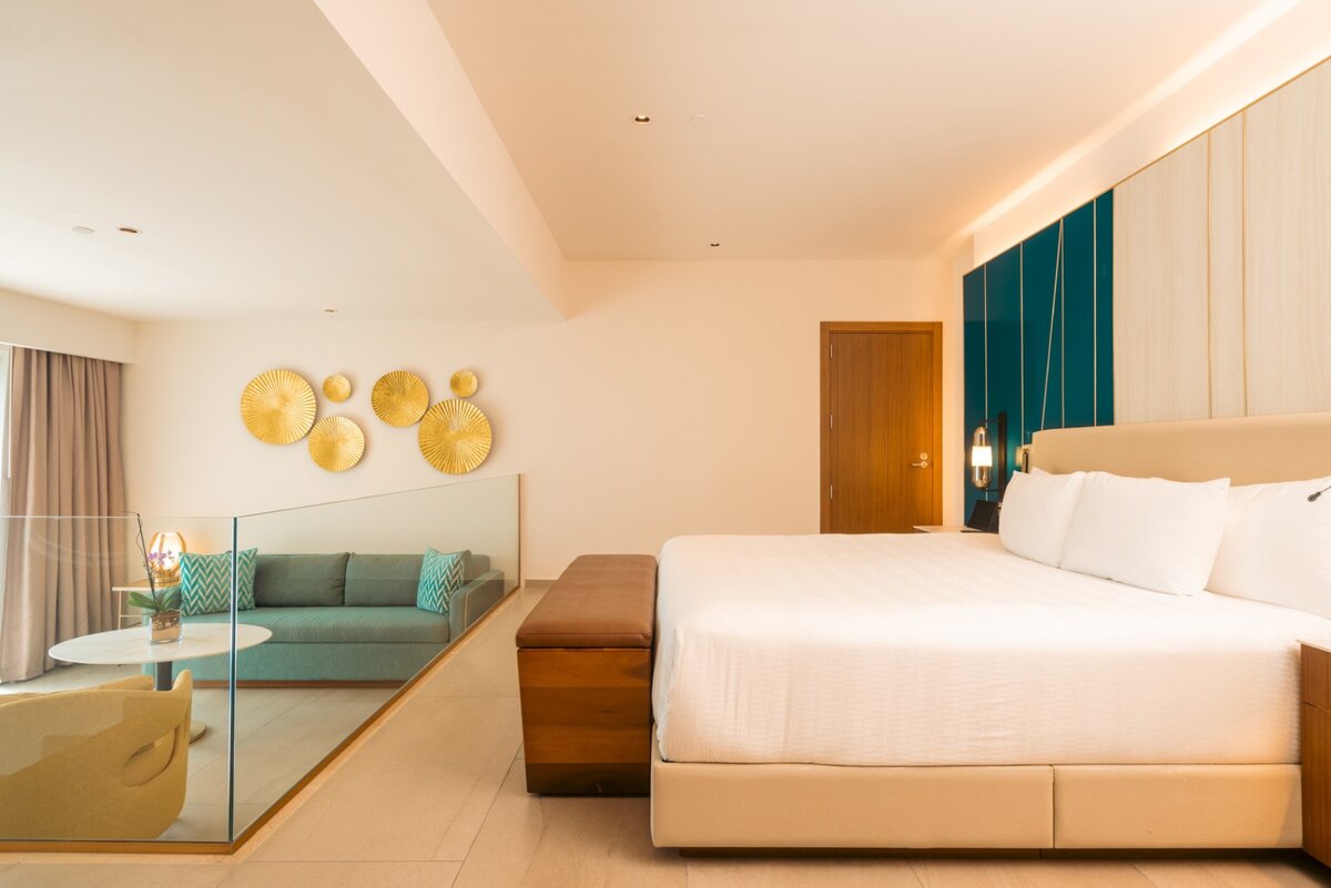 Suite Deluxe King Bed