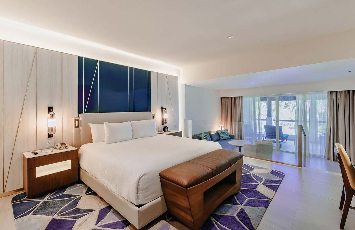 Suite Deluxe King Bed