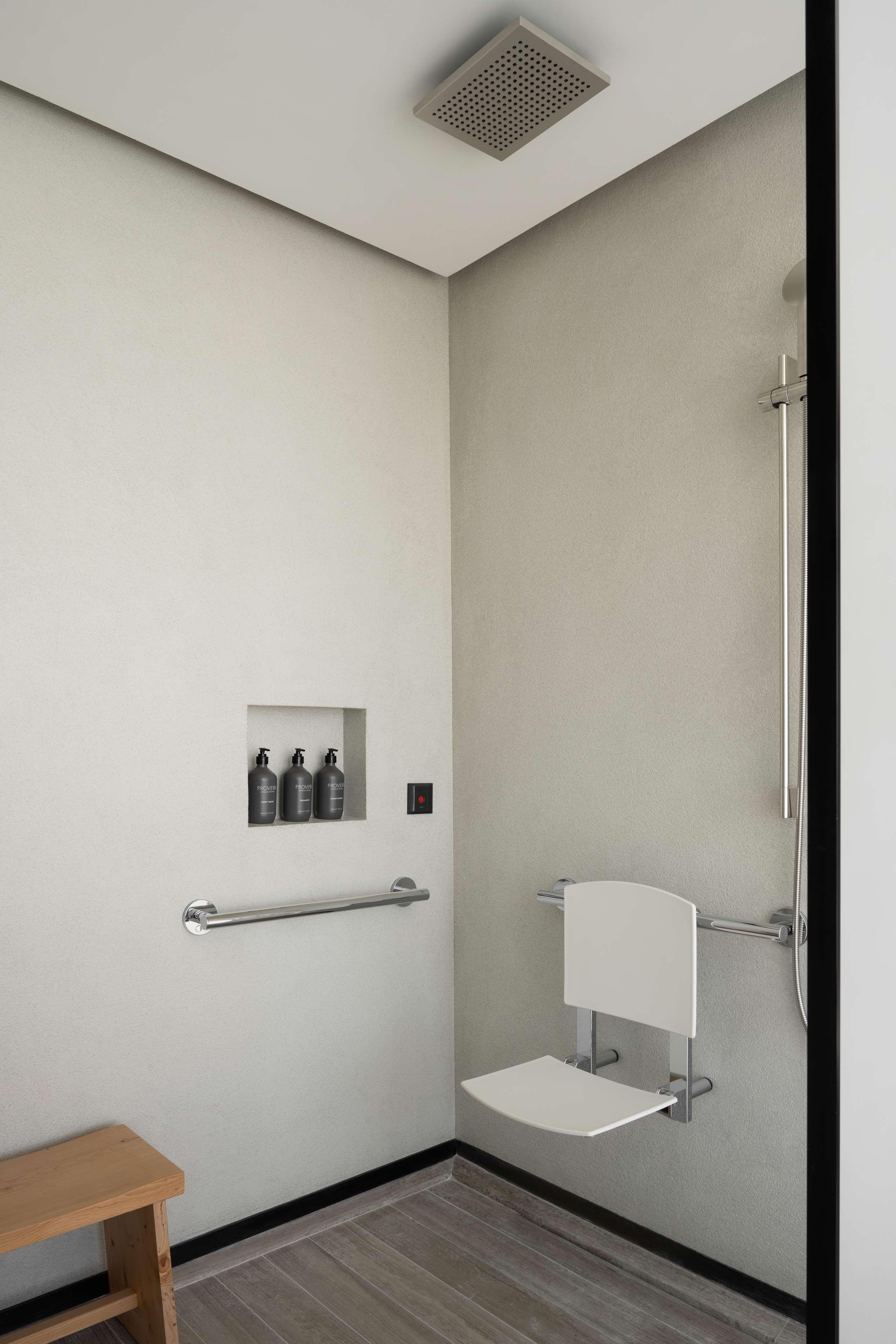 Double Premium Queen Bed