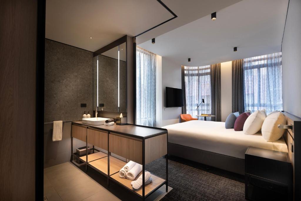 Double Premium King Bed