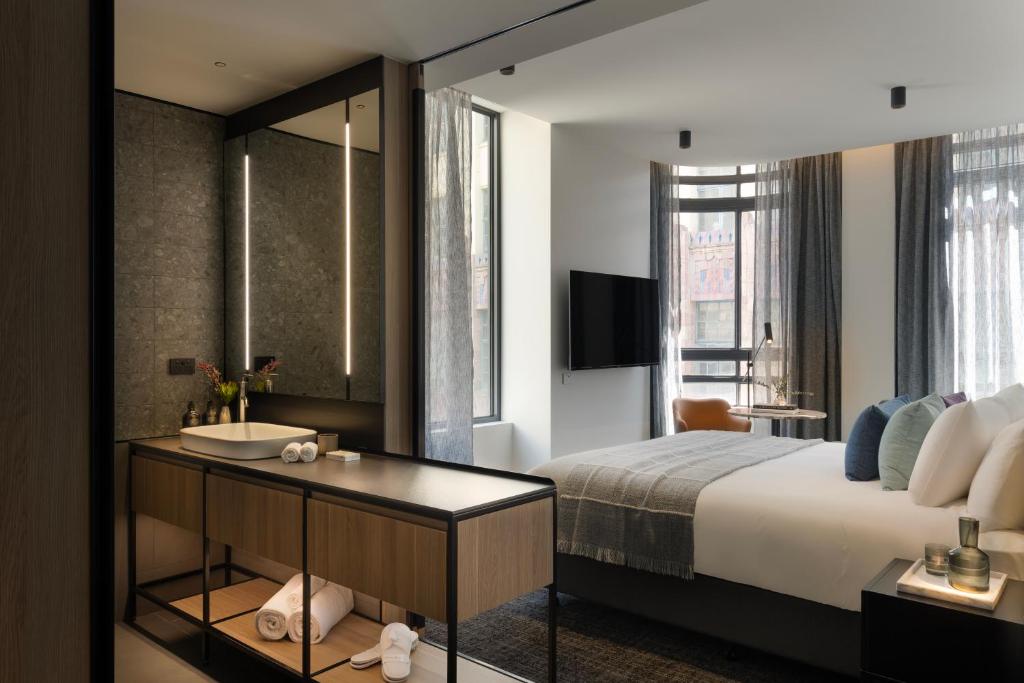 Double Premium King Bed