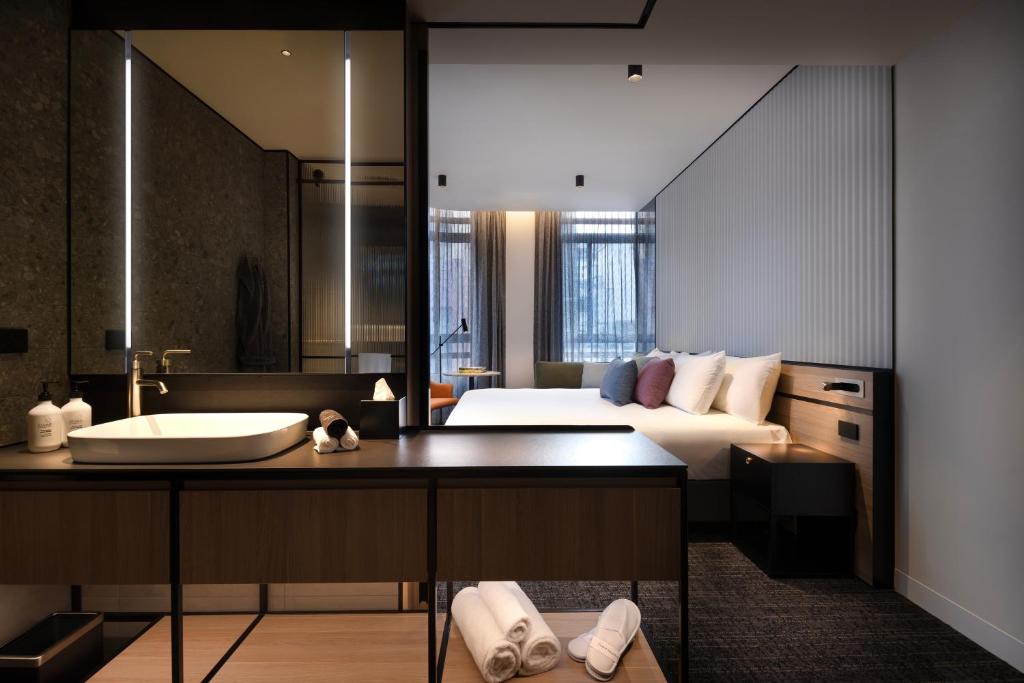 Double Premium King Bed