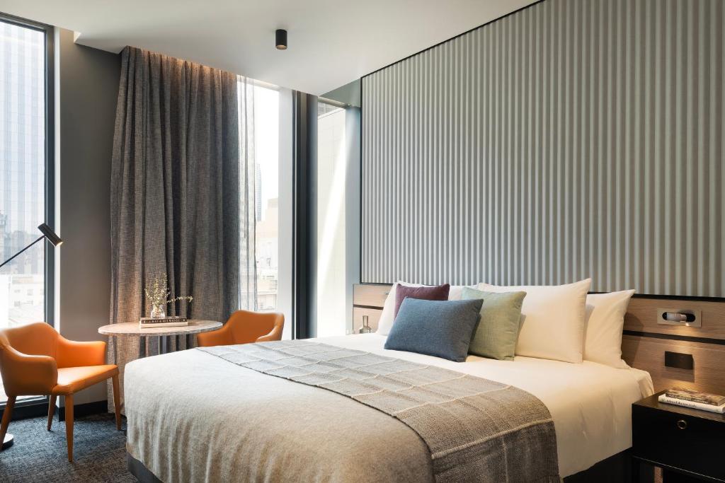 Double King Size Bed