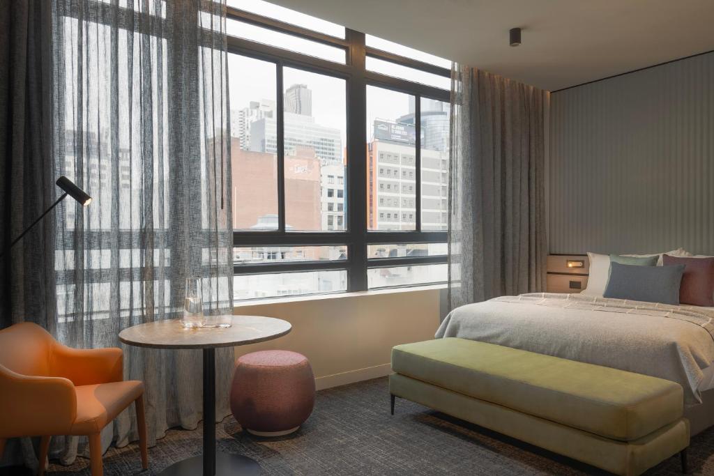 Double Queen Size Bed