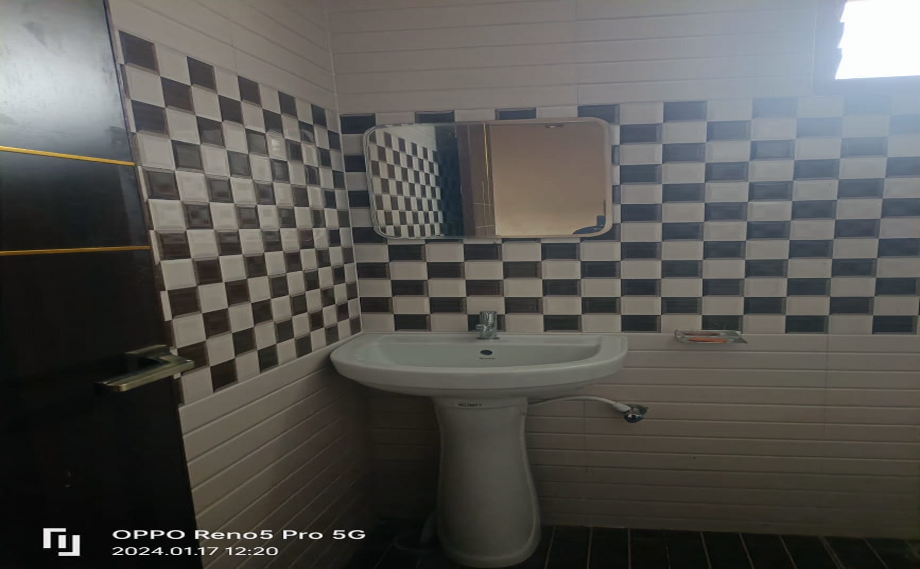 Double or Twin One Bedroom One Bathroom