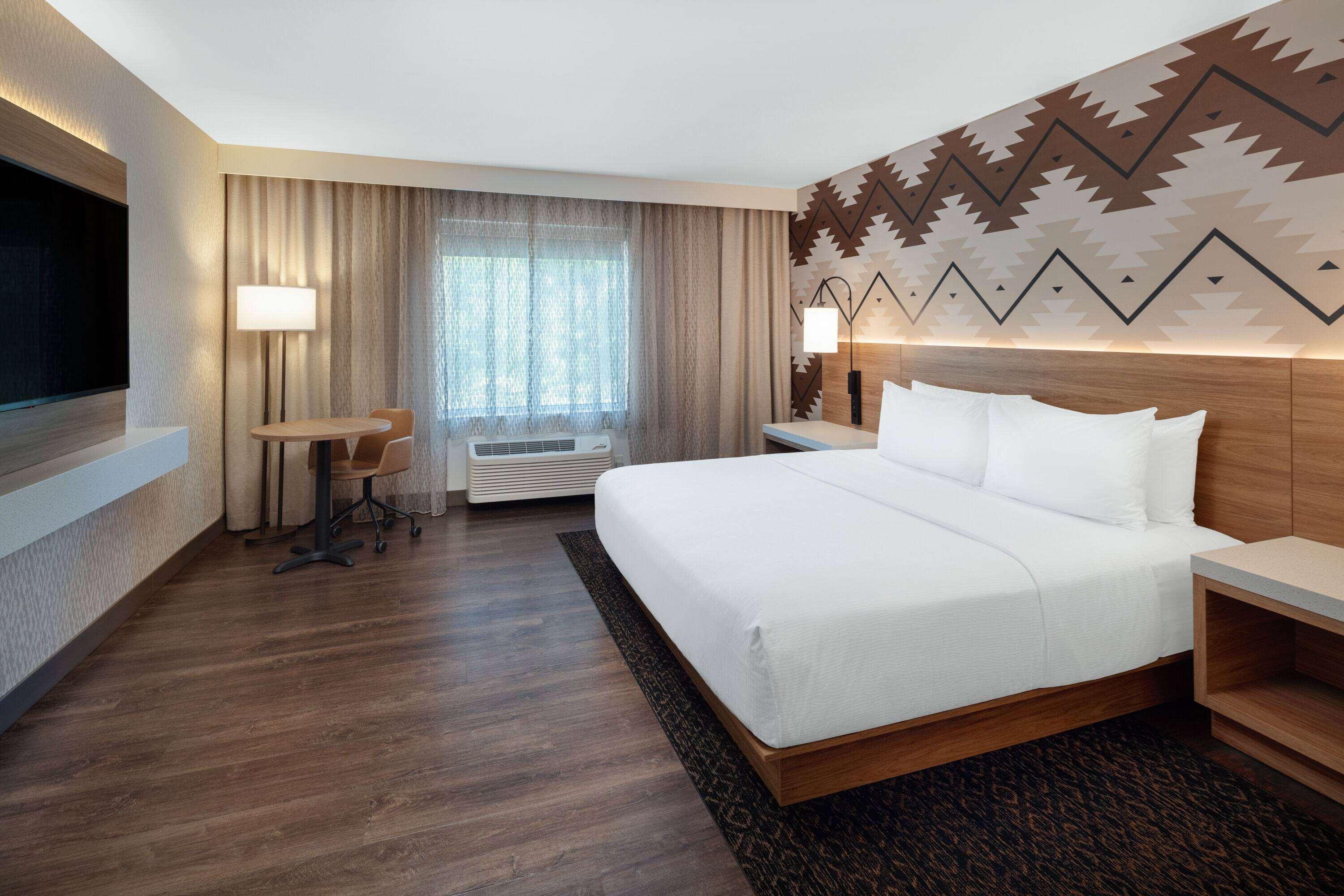 Room Accessible King Size Bed