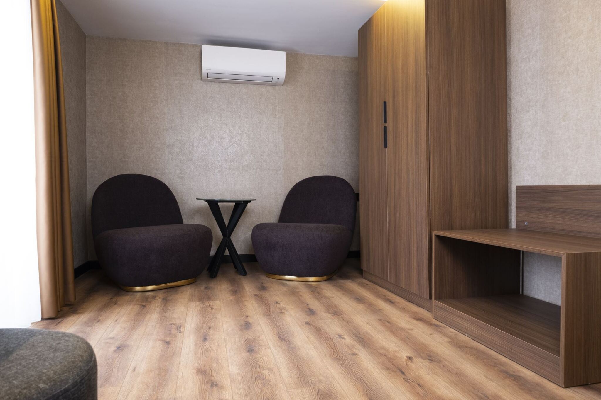 Family Room Superior